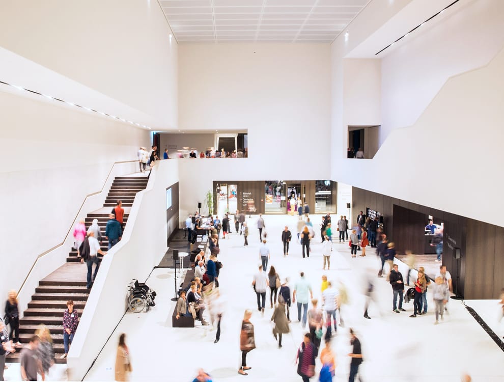 Knieforum Münstrland Foyer des LWL- Museum für Kunst und Kultur in Münster