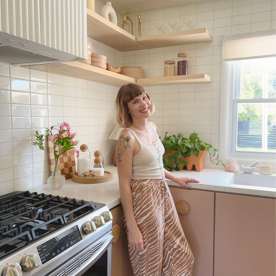 Brit Arnesen - Interior stylist & DIY expert with projects featured by HGTV, Dwell, Domino, Emily Henderson & more.