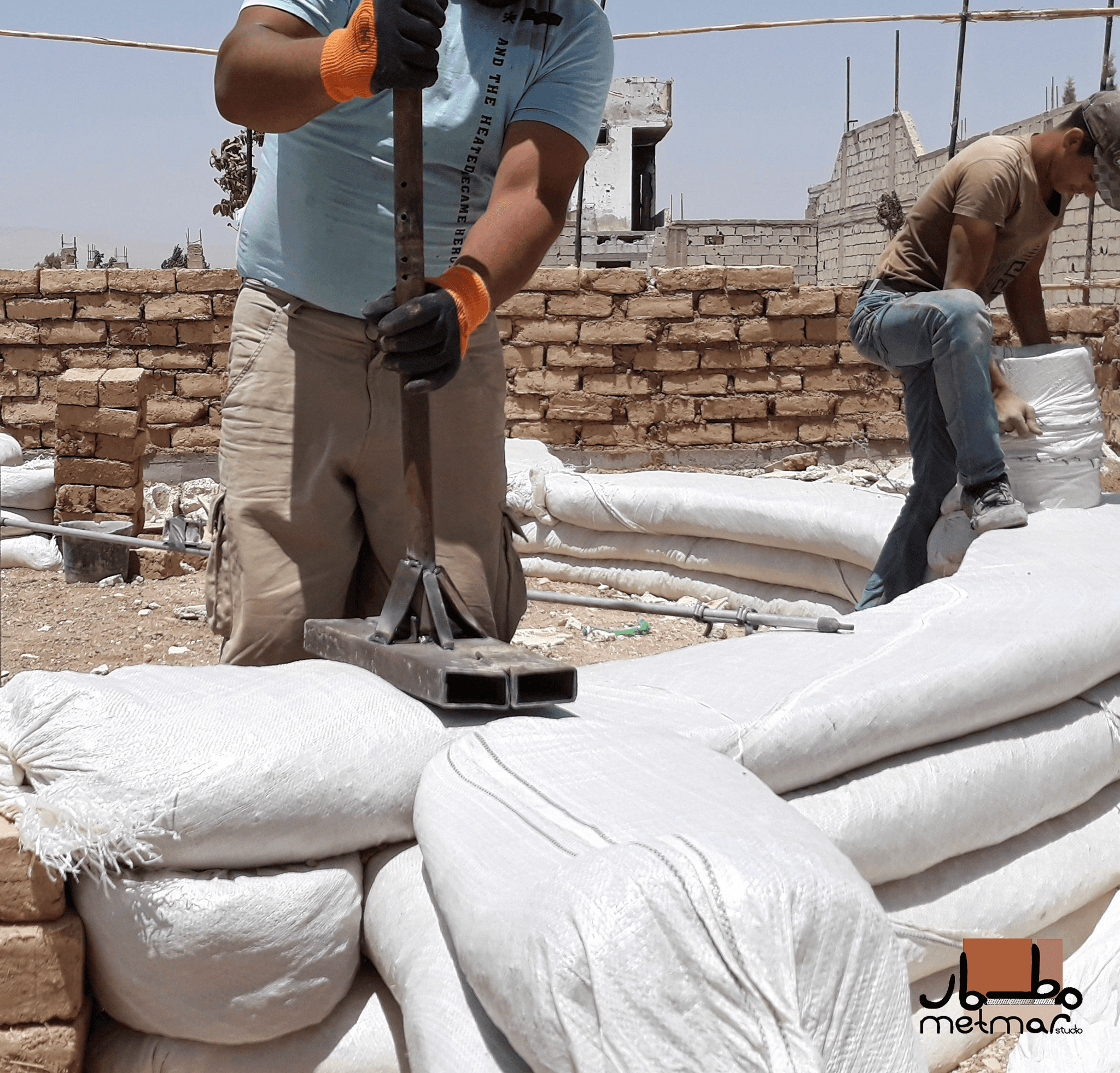 metmar.studio: Earthbag Dome Construction