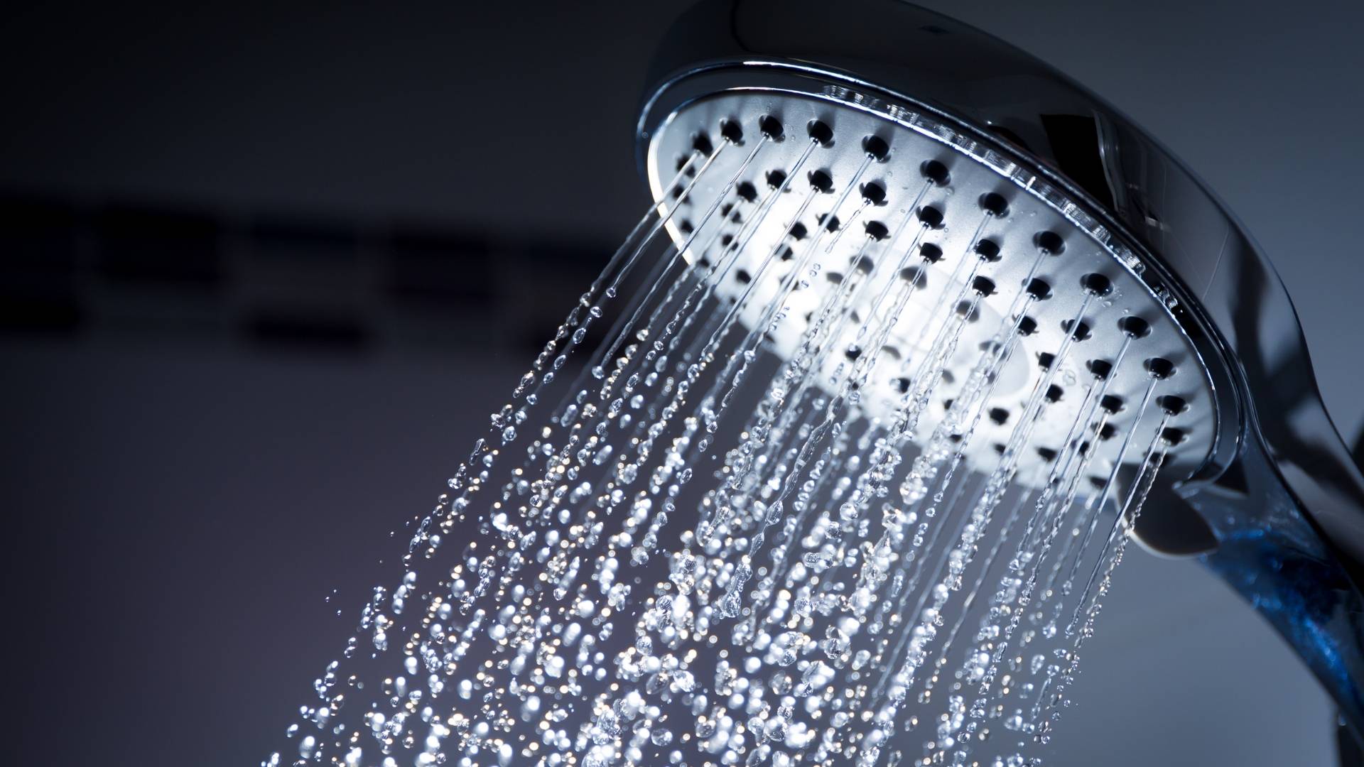 How Hard Water Affects Men’s Hair - What Calgary Clients Should Know