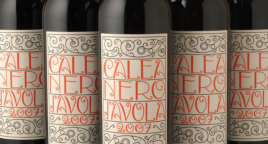 A set of bottles with a text label on them that says: Calea Nero d'Avola 2007.