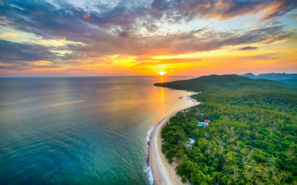 Recommended 5-star hotels in Phu Quoc with beautiful beaches