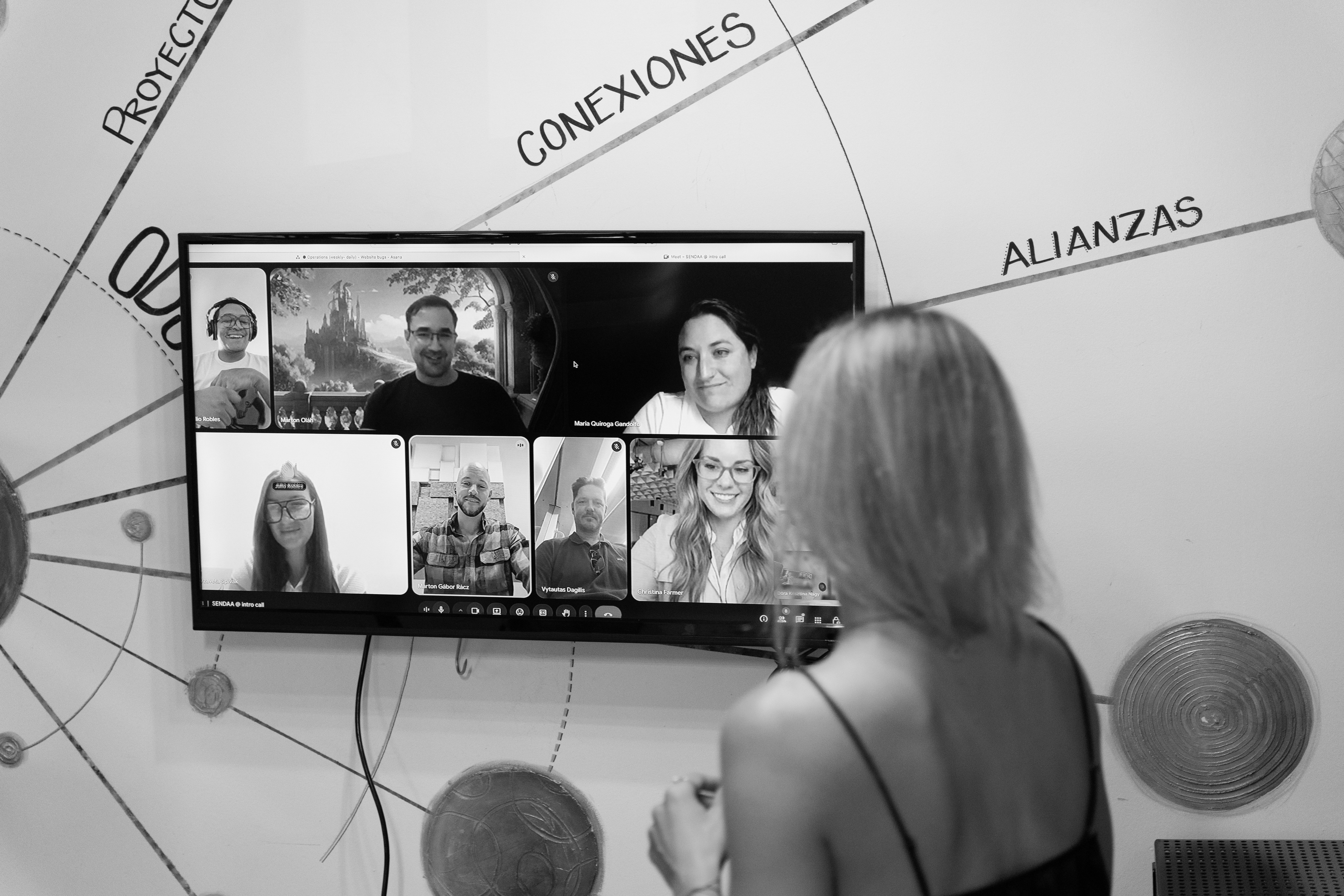 An engaging workshop of an international group