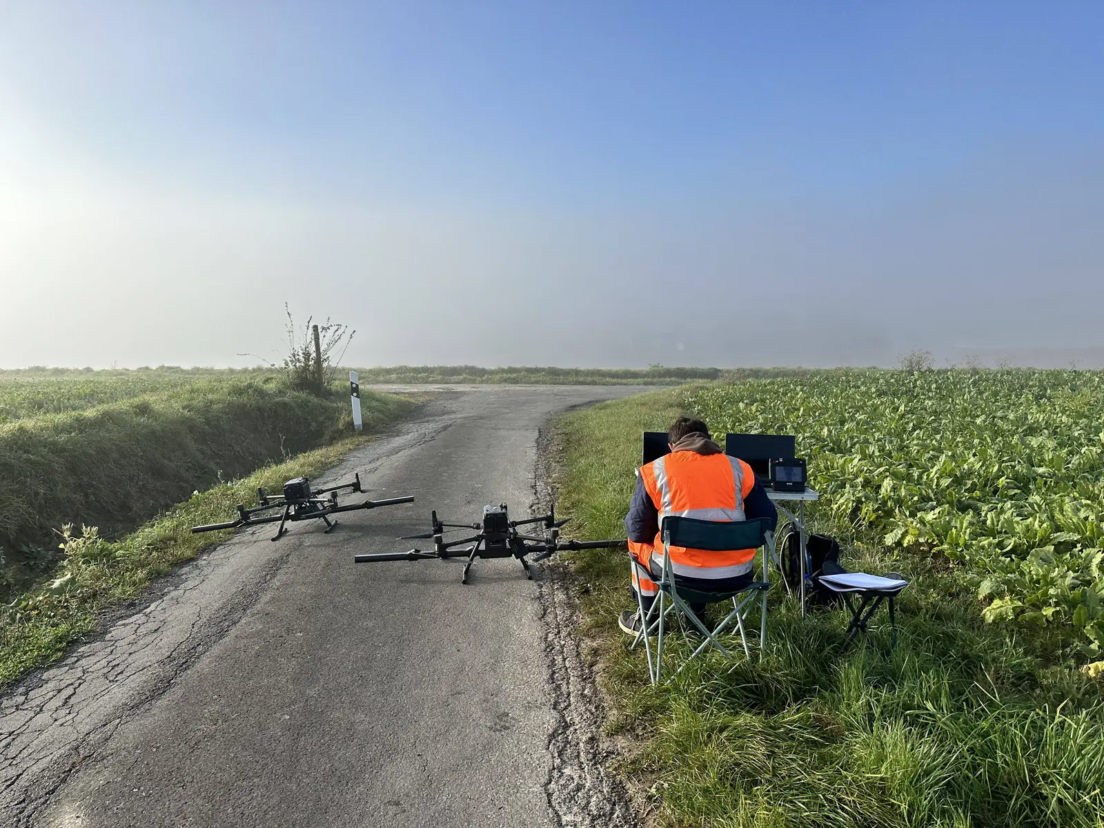 Skipper NDT operator piloting the Argos drone