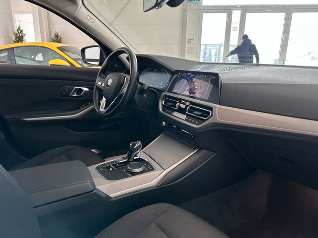 BMW 330 2020 BLUE Gebrauchtwagen - Galeriebild 10