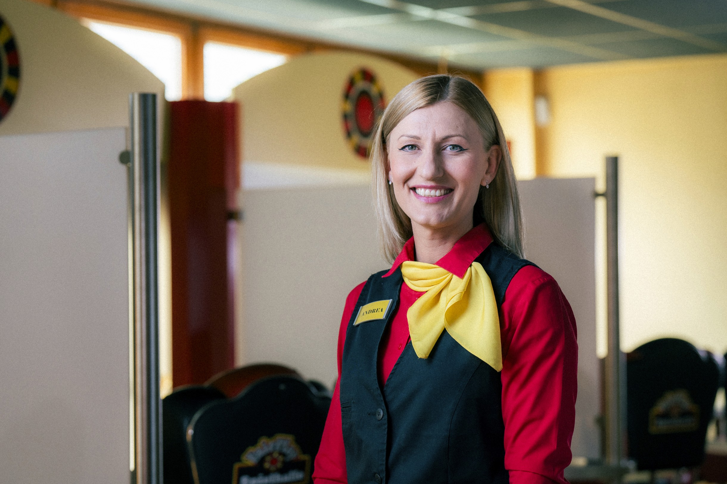 Barista in cafe pouring coffee