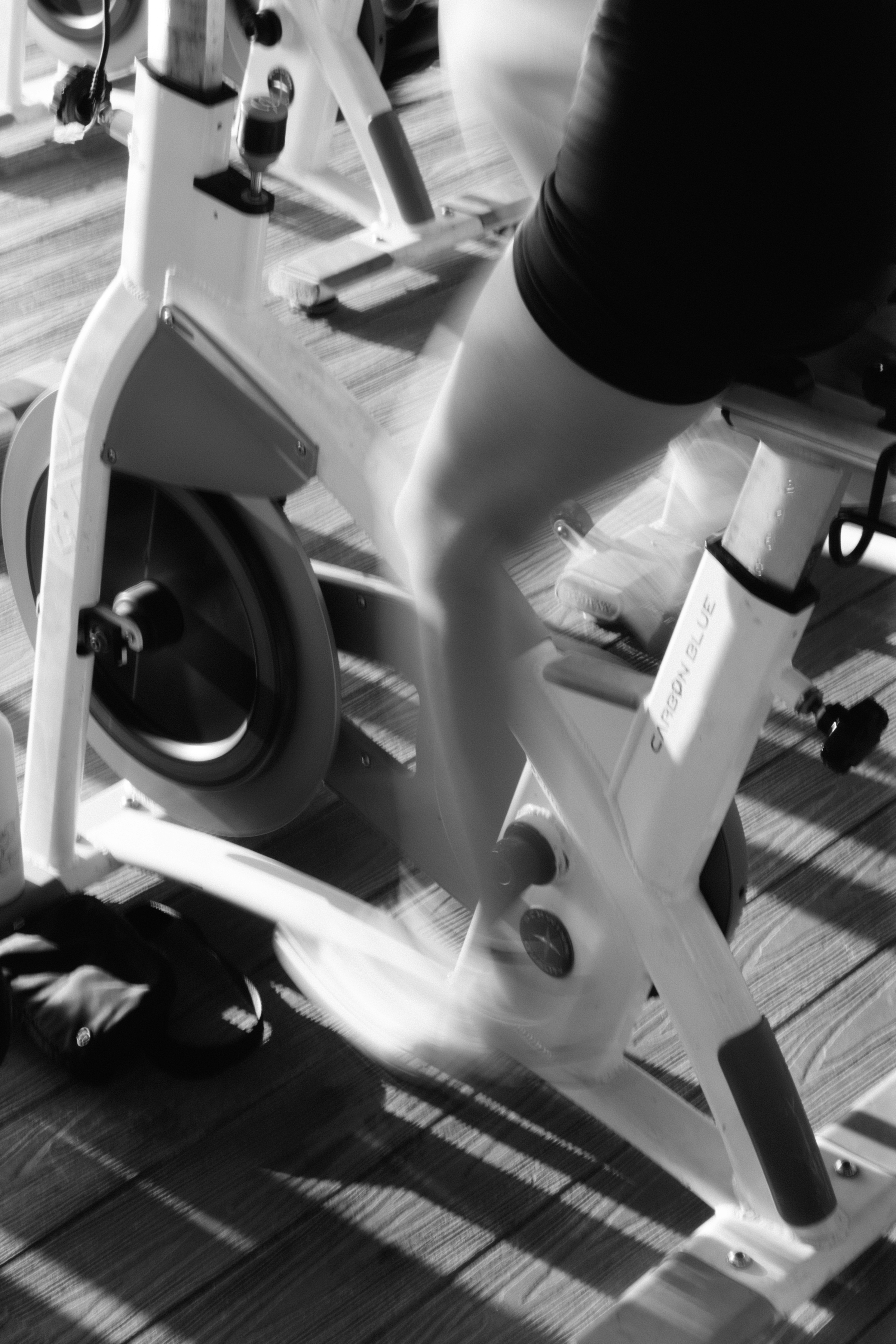 Office Studio with magazines on the floor.