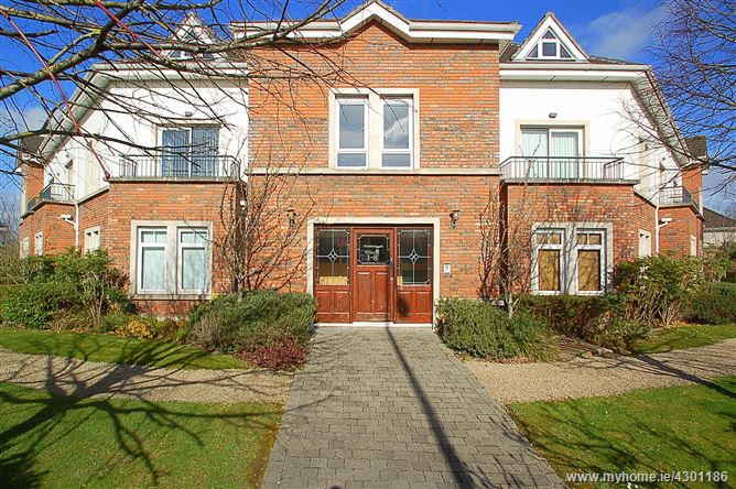 Hillsborough, Laraghcon – A traditional townhouse with a landscaped front garden.