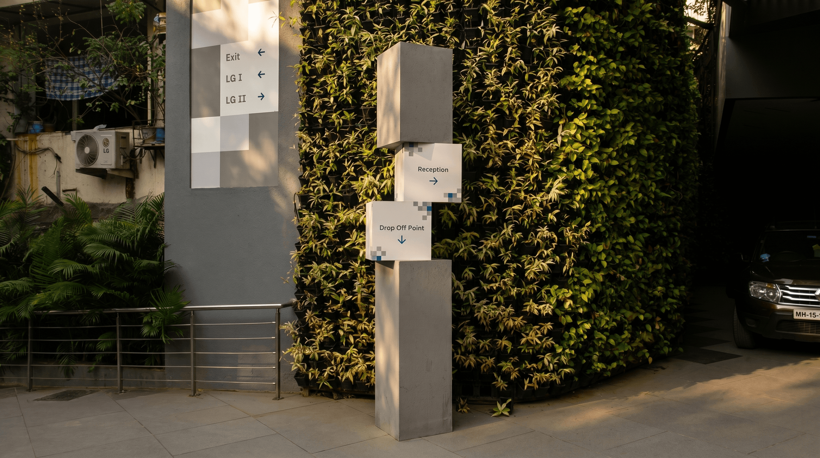 PD Hinduja Hospital | Hinduja HealthFirst Environment Graphics, Wayfinding and Signage