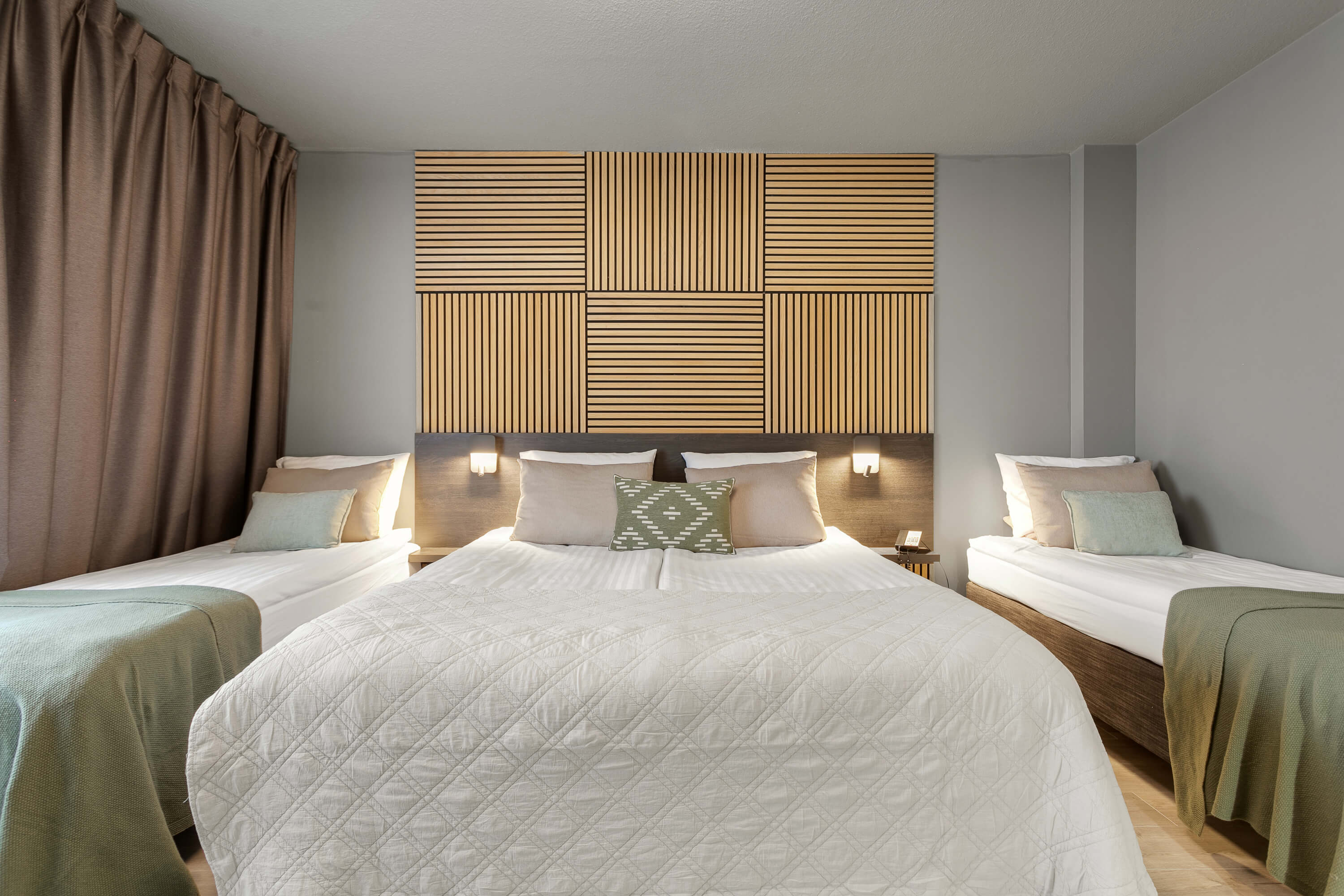 Quad room Konvin Hotel