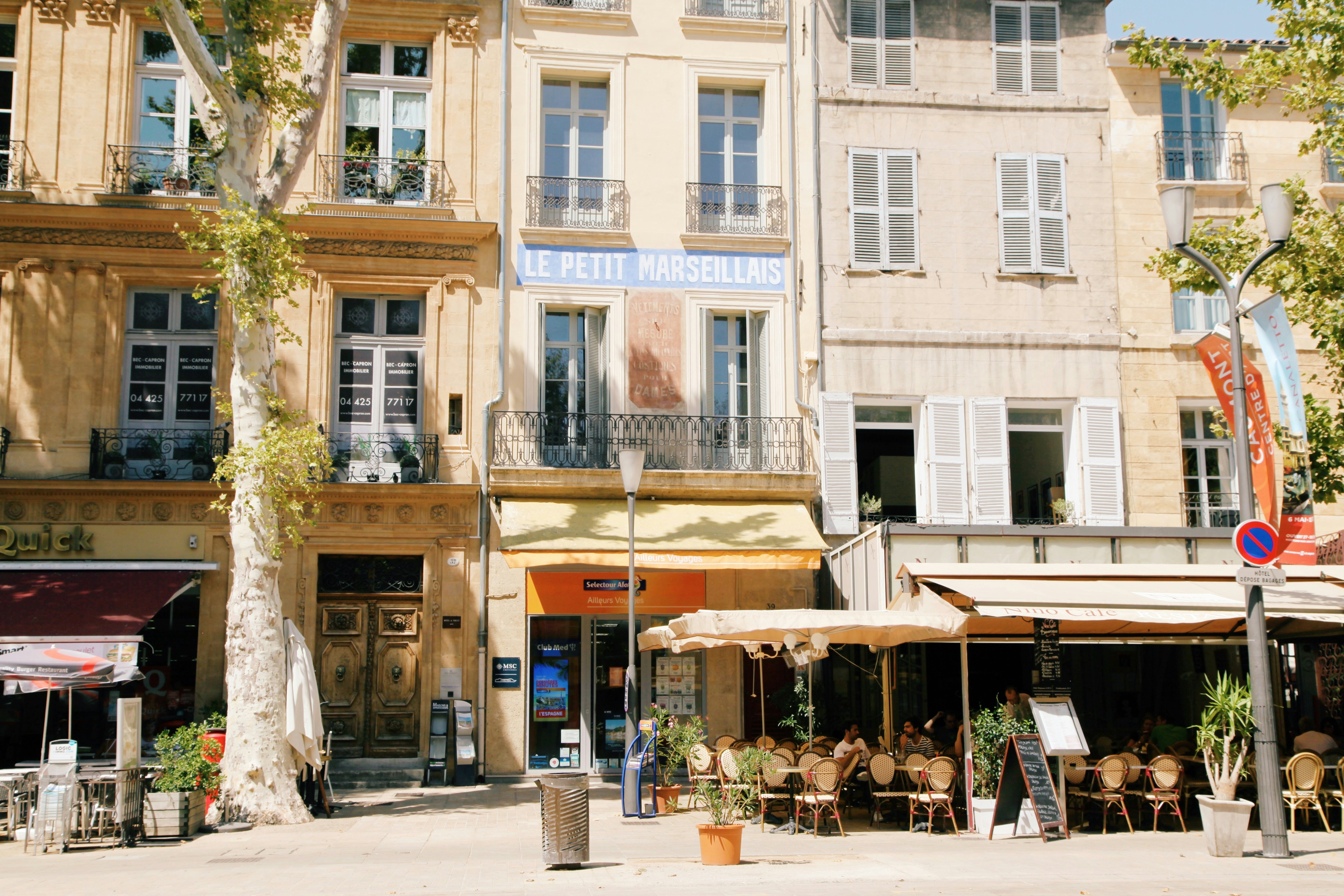 photo of the Cours Mirabeau, Aix-en-Provence