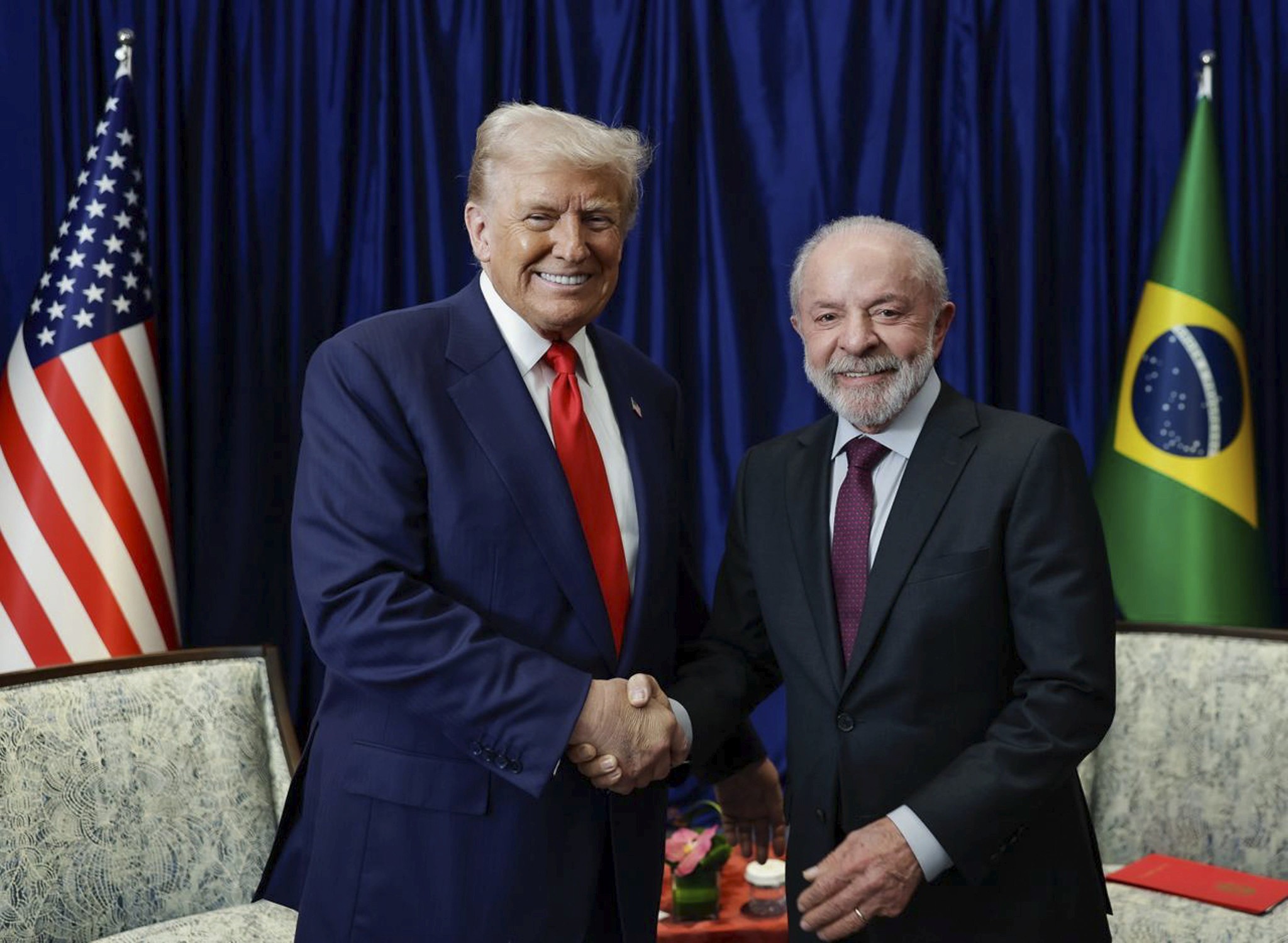 Presidente da República, Luís Inácio Lula da Silva, durante Encontro com o Presidente dos Estados Unidos, Donald Trump, durante o 47ª Cúpula da Associação de Nações do Sudeste Asiático - ASEAN. Foto: Ricardo Stuckert/PR
