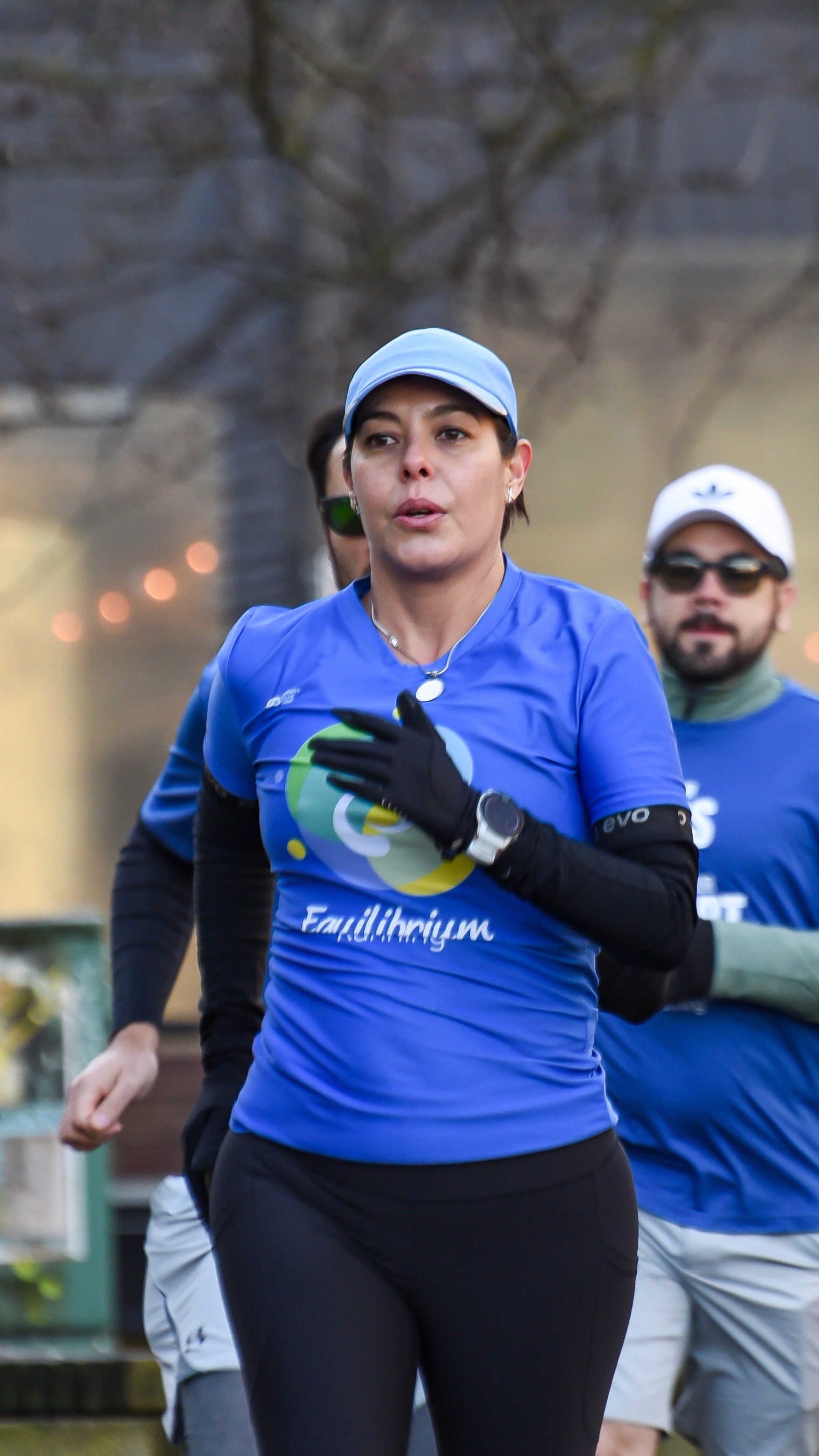 Photo with challenge participants