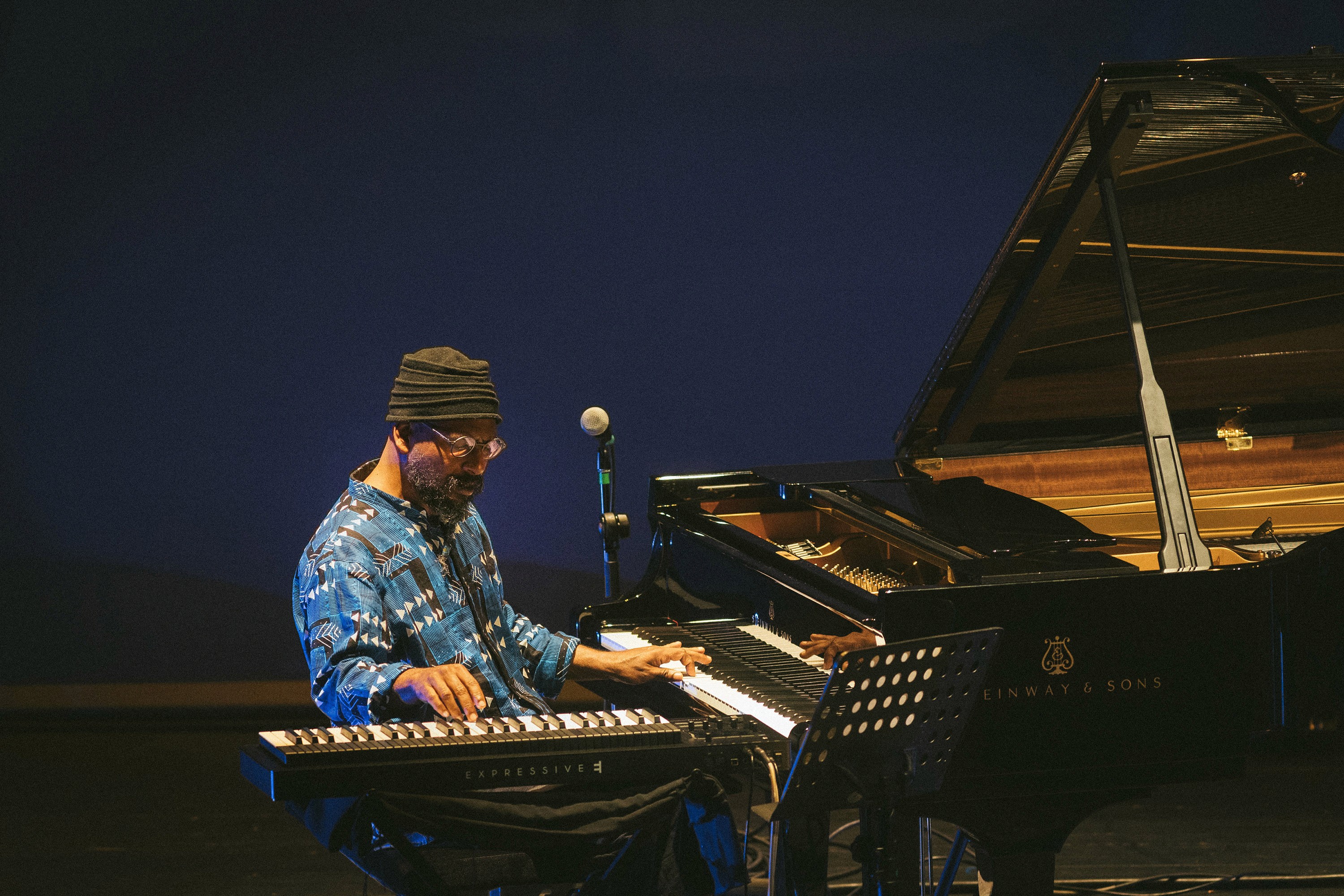 The Other Side / Abe Rábade & Alejandro Vargas