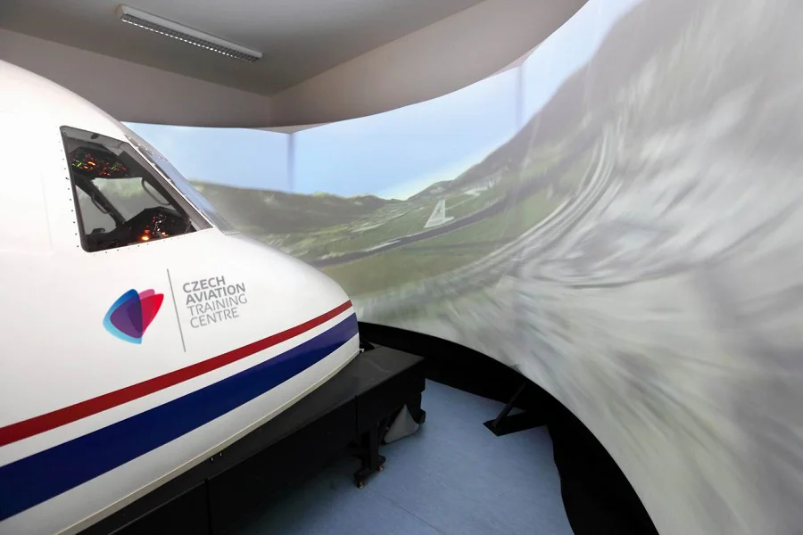 ATR 42/72 Flight Training Device