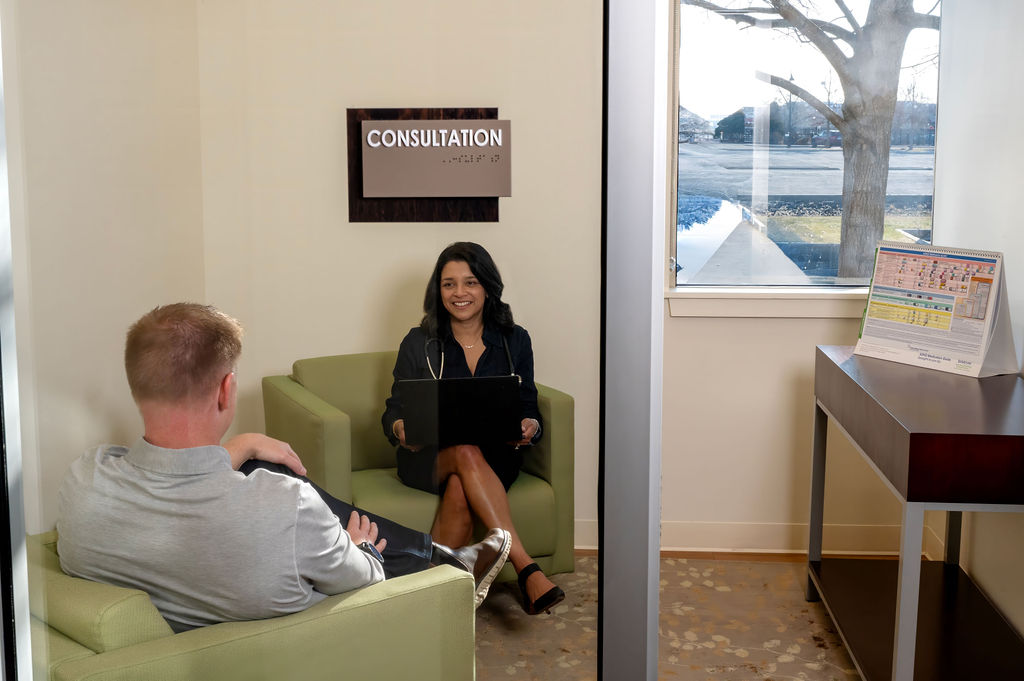 Concierge medicine patient consultation at Harper Health Glenview clinic