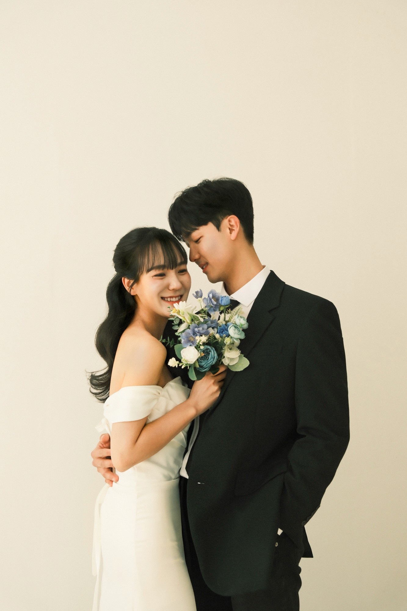 서울 가든더블유 스튜디오 웨딩촬영 후기 | 카인드오브가 기록한 반려동물 동반 웨딩스냅