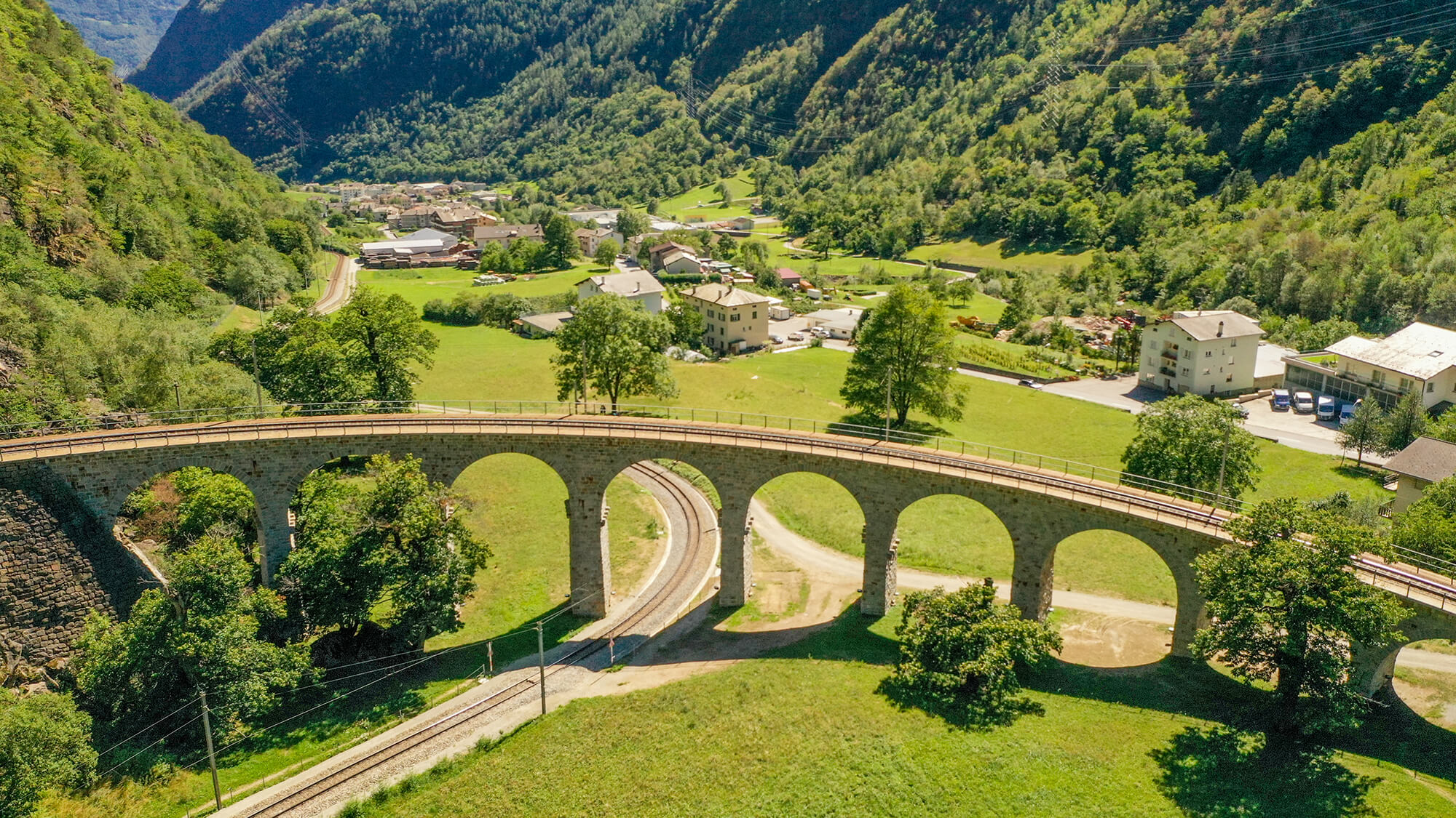 Bernina_Express_ponte_Grigioni_Svizzera