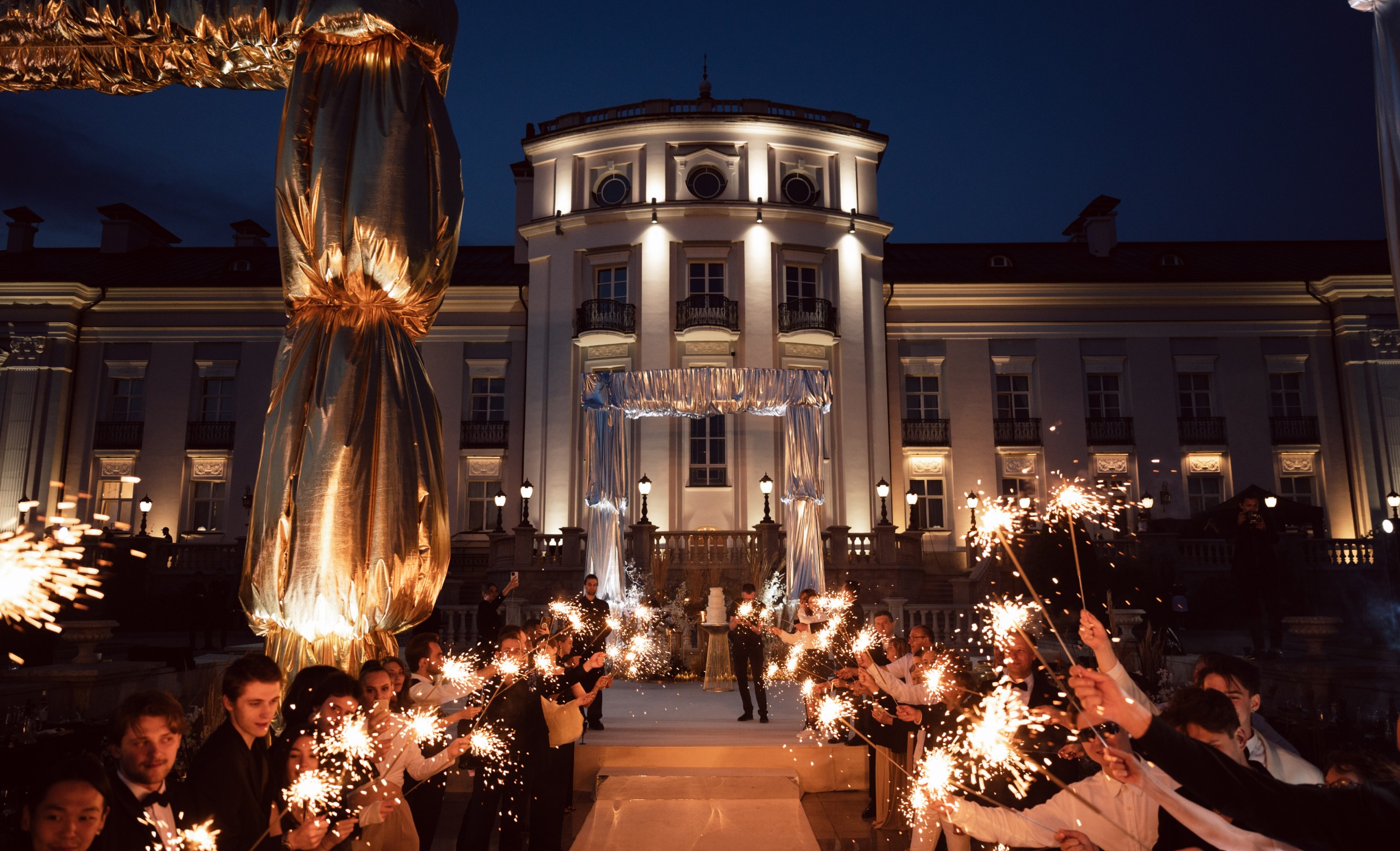 diko-izyskanno.tobelovewedding
