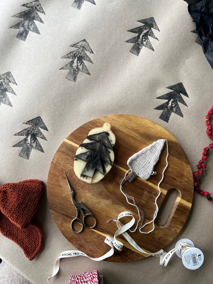 Restejuletre knitting pattern by Knittingforafriend