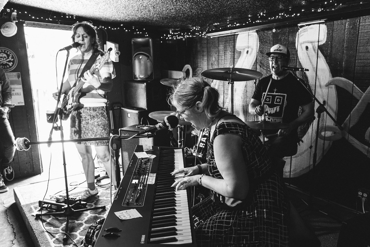 Merwulf playing Lucky Liquor in Seattle, Summer Mood Swing fest 2024