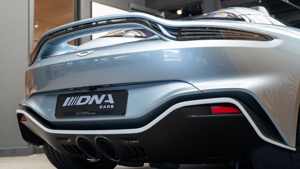 De Aston Martin Speedster bij DNA Cars