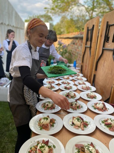 Flora plating up