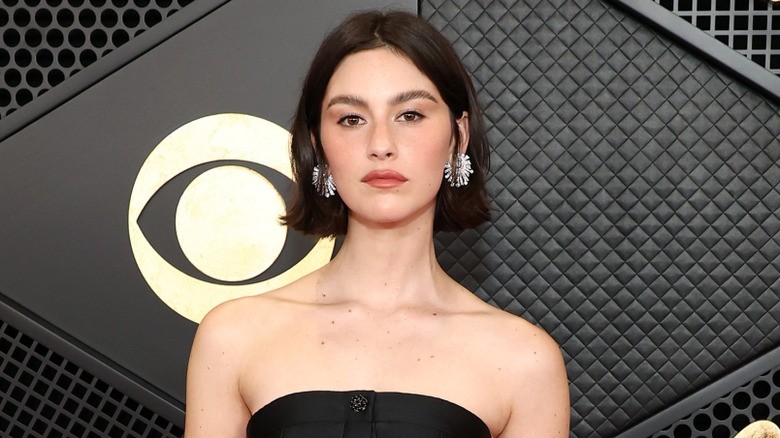 Gracie Abrams clipping campaign generating 4.1M views with 456 short-form videos