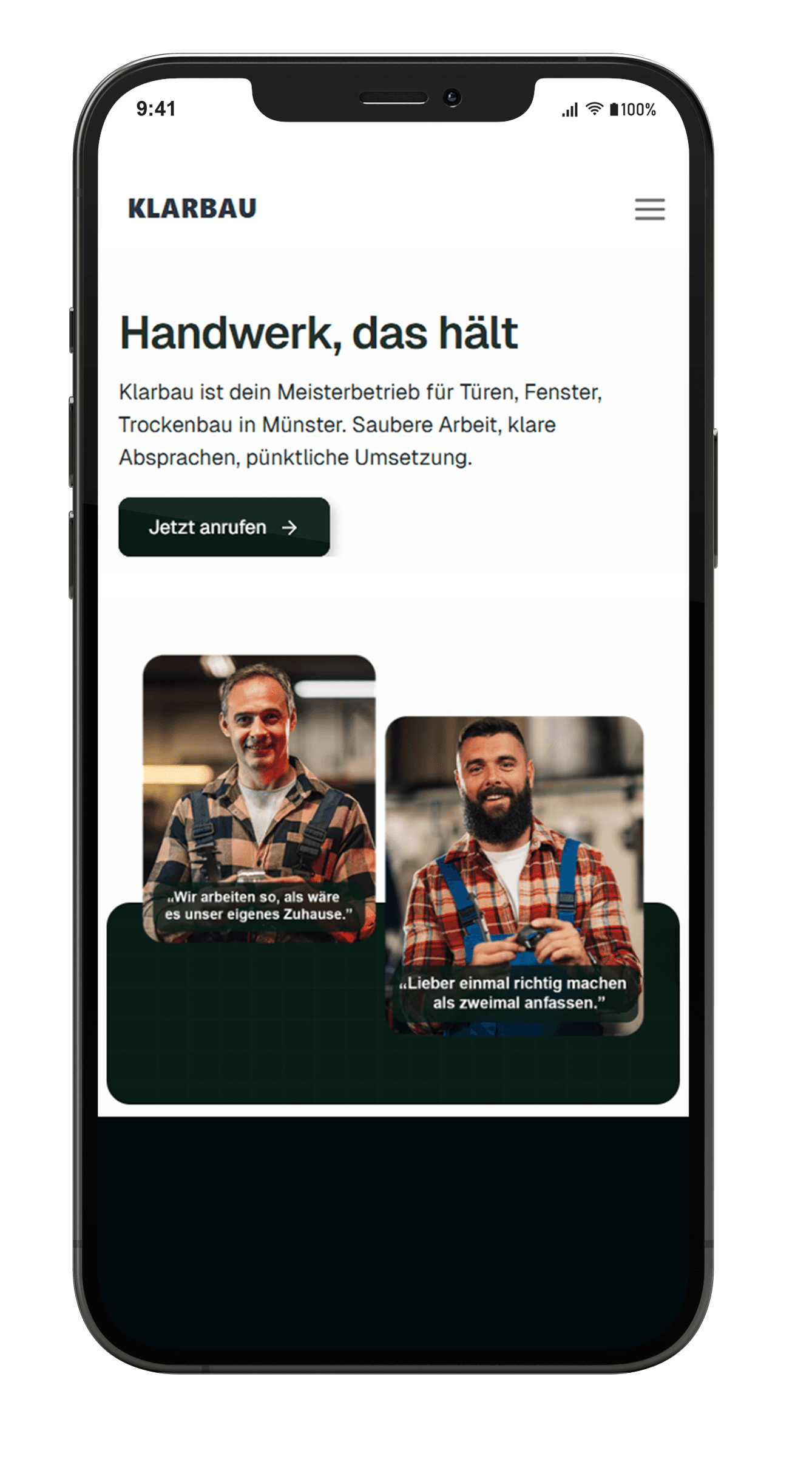 Smartphone-Mockup mit einem Webdesign-Layout für einen Handwerksbetrieb, angezeigt auf einem iPhone