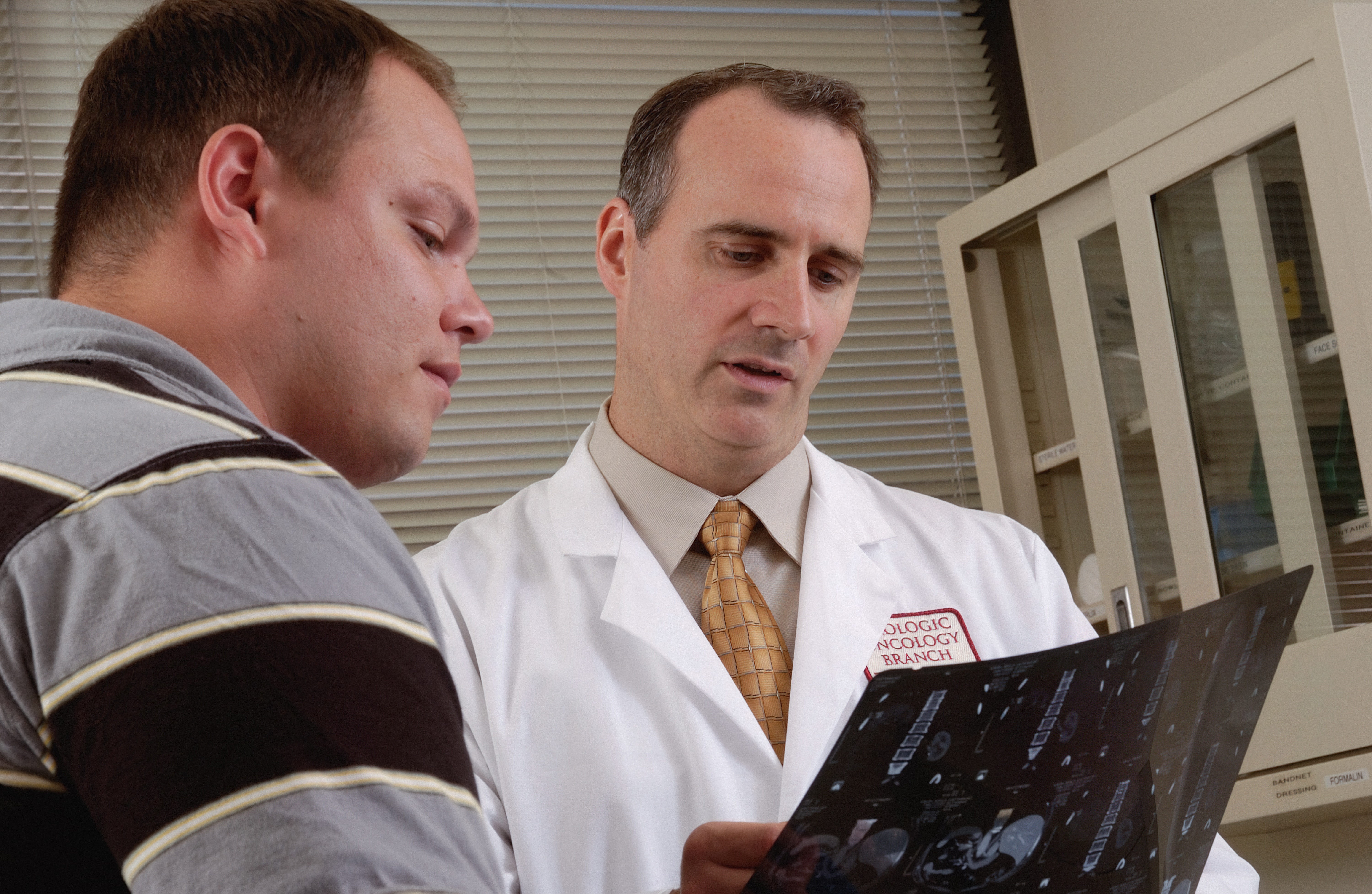 A patient guide explaining contrast media, its role in imaging, risk factors for adverse reactions, and how to manage acute and delayed reactions.