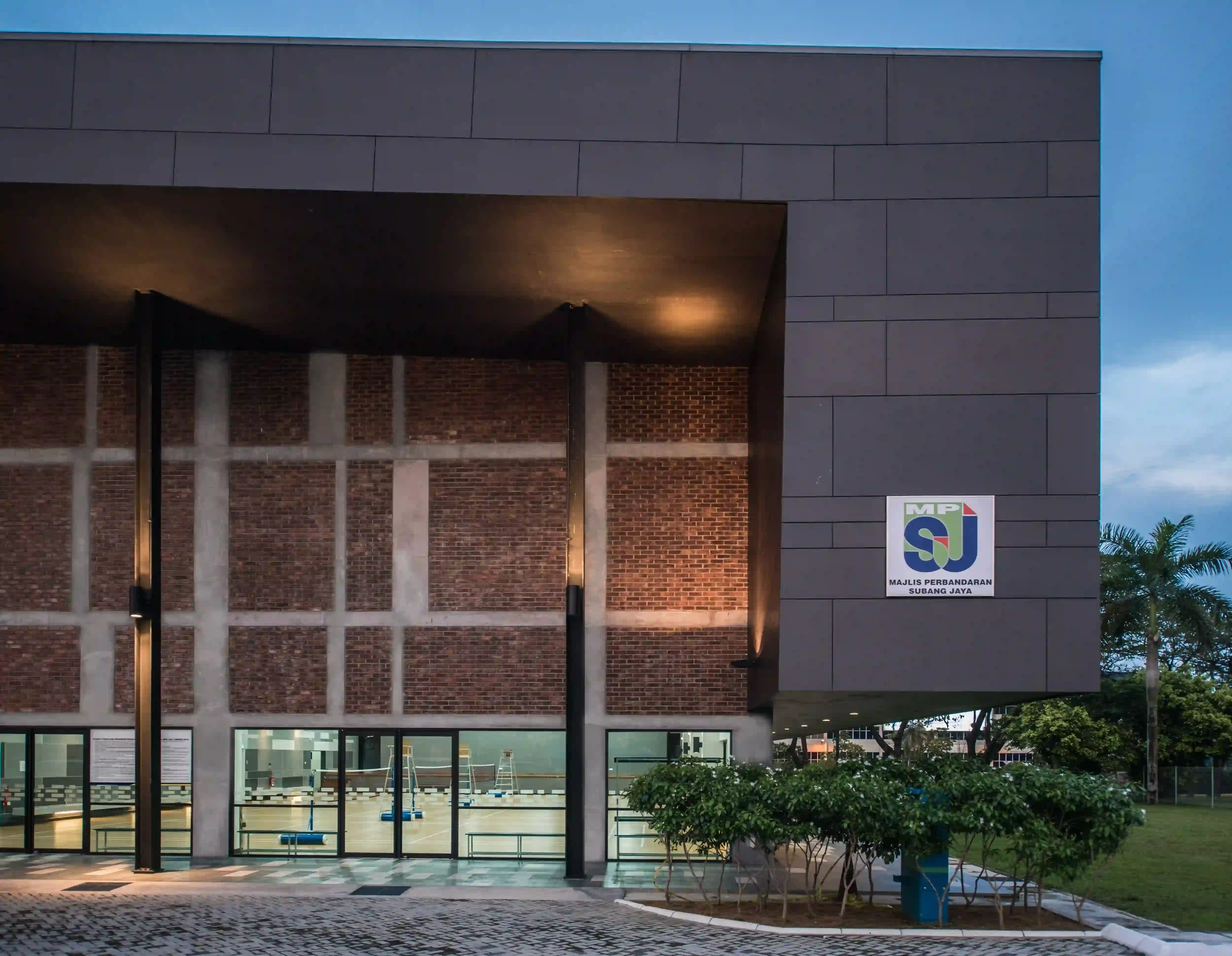 Exterior view of Encore Impressiosn Theatre architectural project by Asima Architects