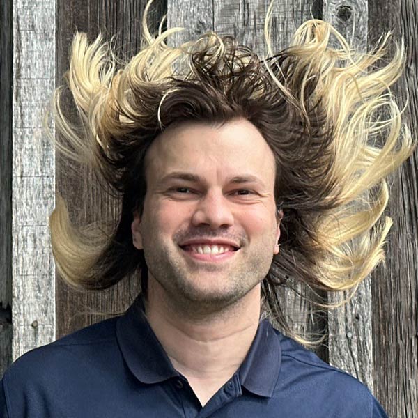 Photo of Aaron Smothers