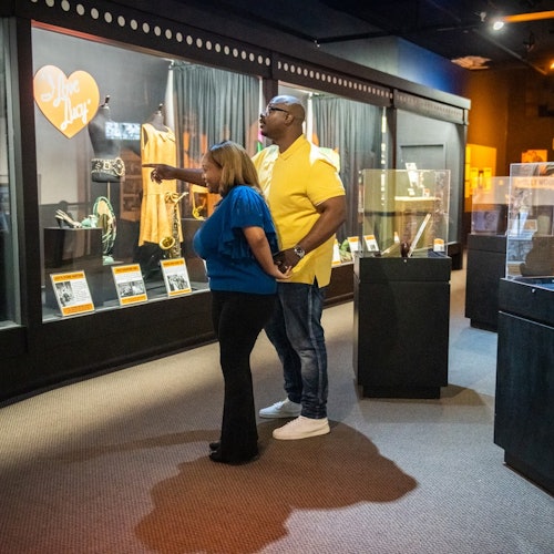 Музей Люсиль Болл и Деси Арназ: входные билеты в Джеймстаун