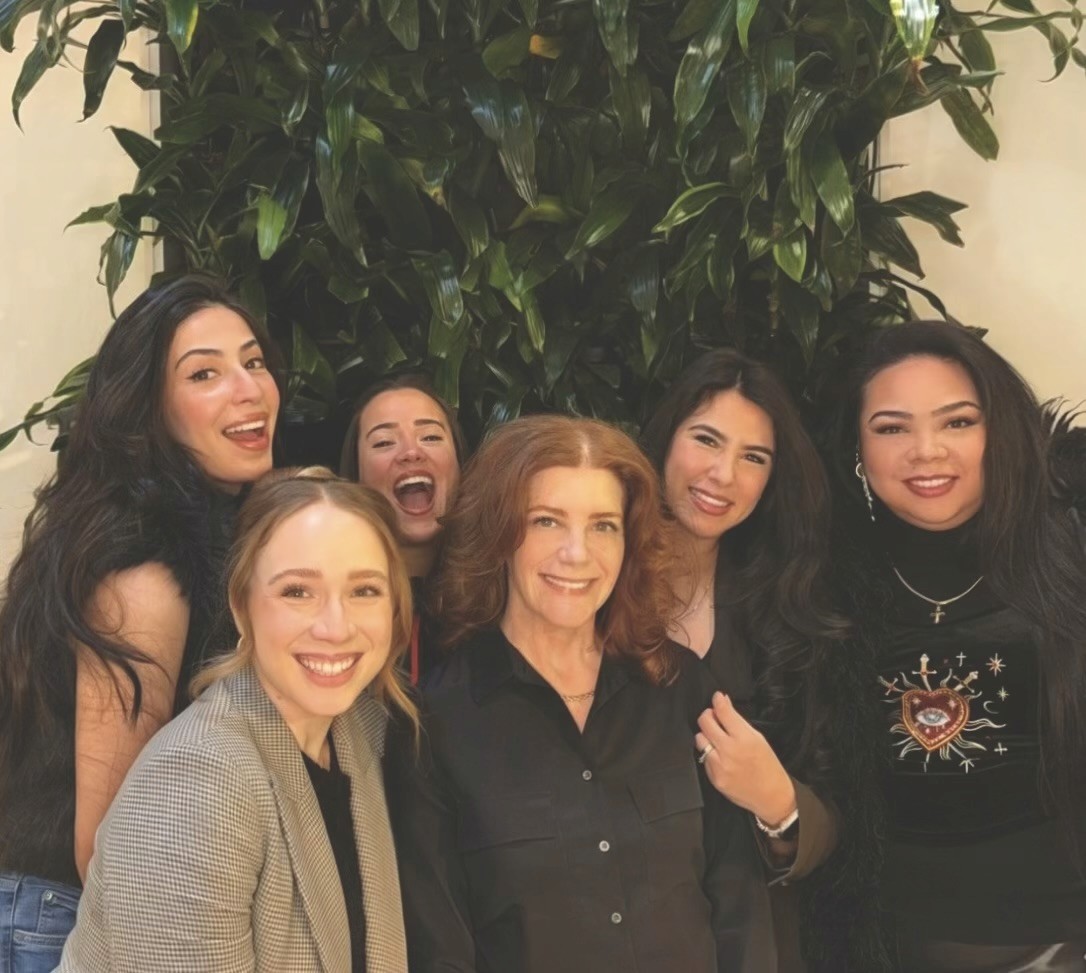 Dr. Robin Kutner and the dental hygiene team at Midtown Dental Studio on Eglinton in Midtown Toronto, Ontario | Best Dentist in Midtown Toronto, Ontario