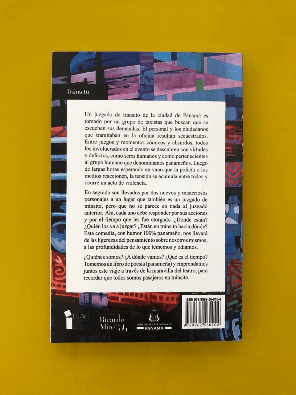 Contraportada de Tránsito