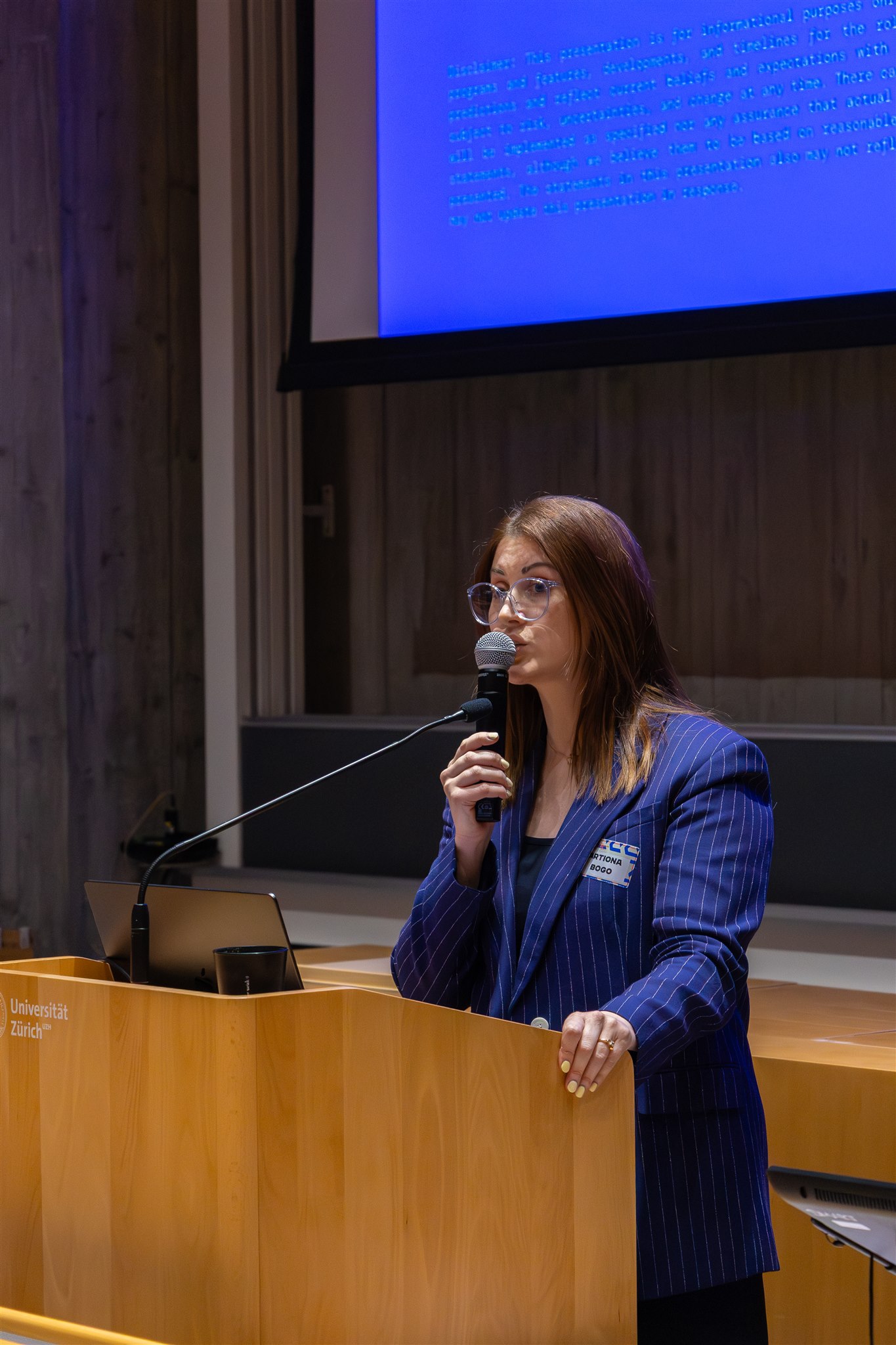 Conference moment captured by Mizuri during EthereumZüri speaker session