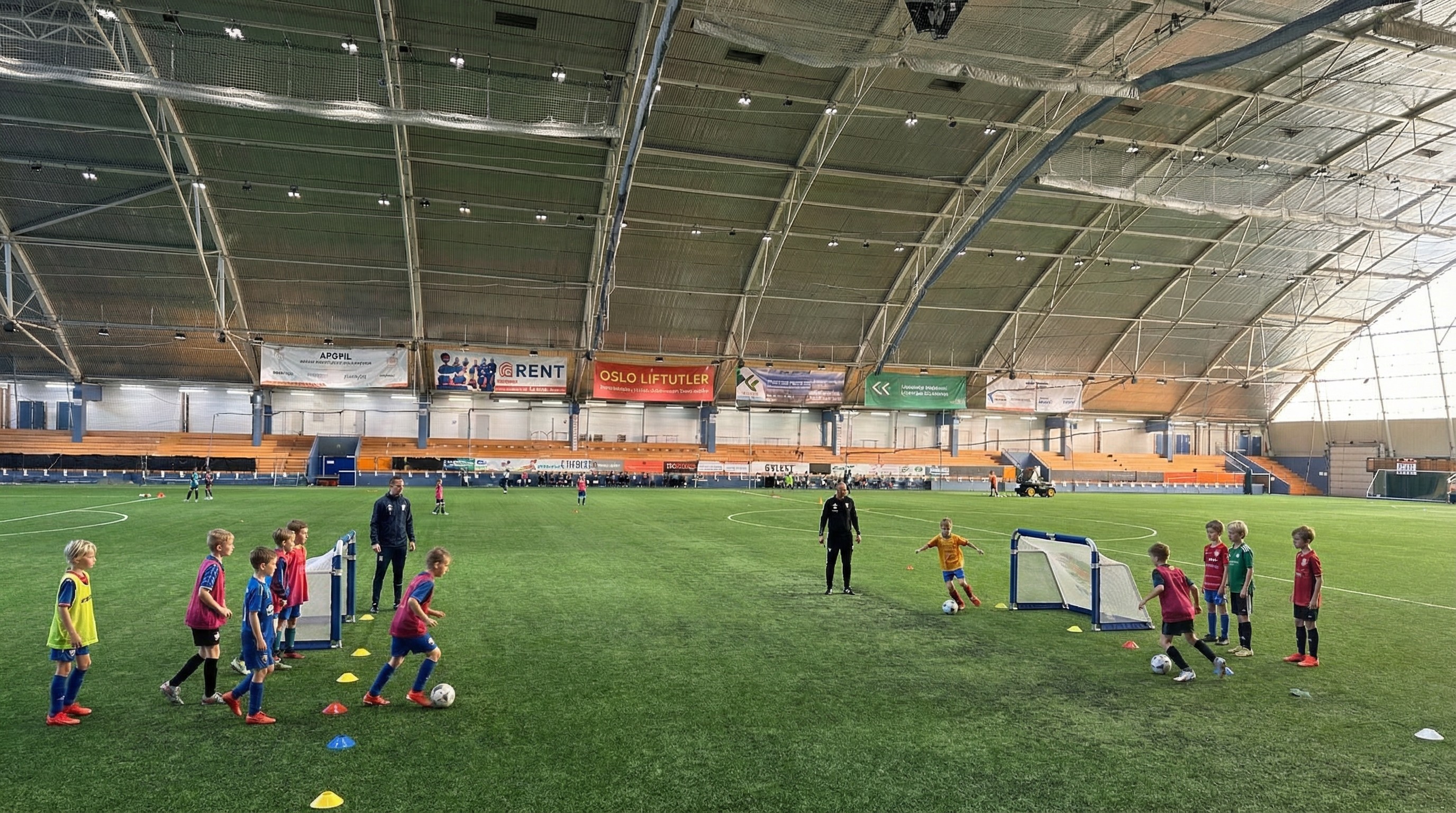 Innendørs fotballtrening i Vallhall Arena