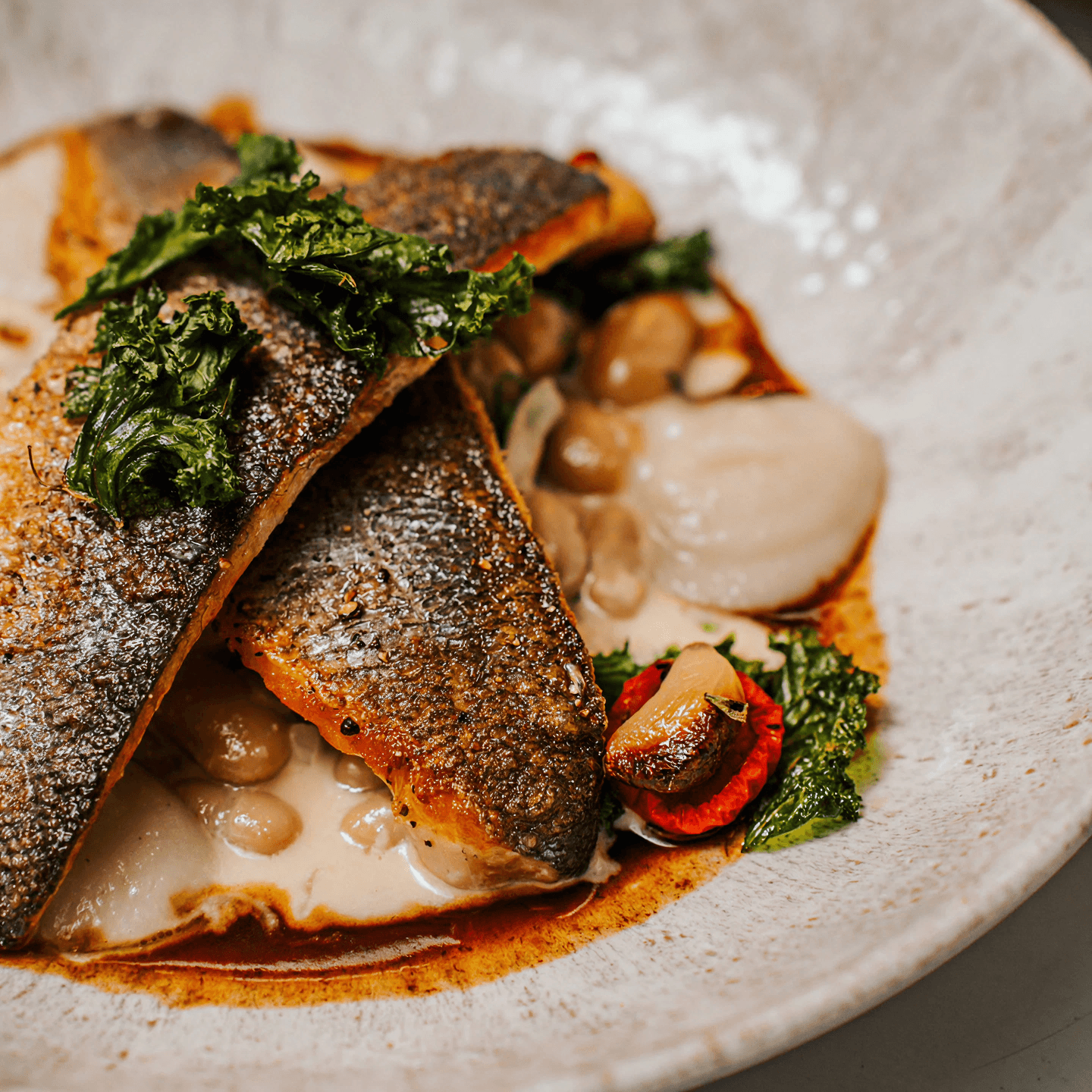 mantu served in a white plate