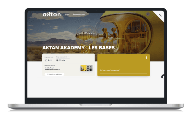 Capture d'écran de l'interface Aktan Akademy présentant des cours en ligne