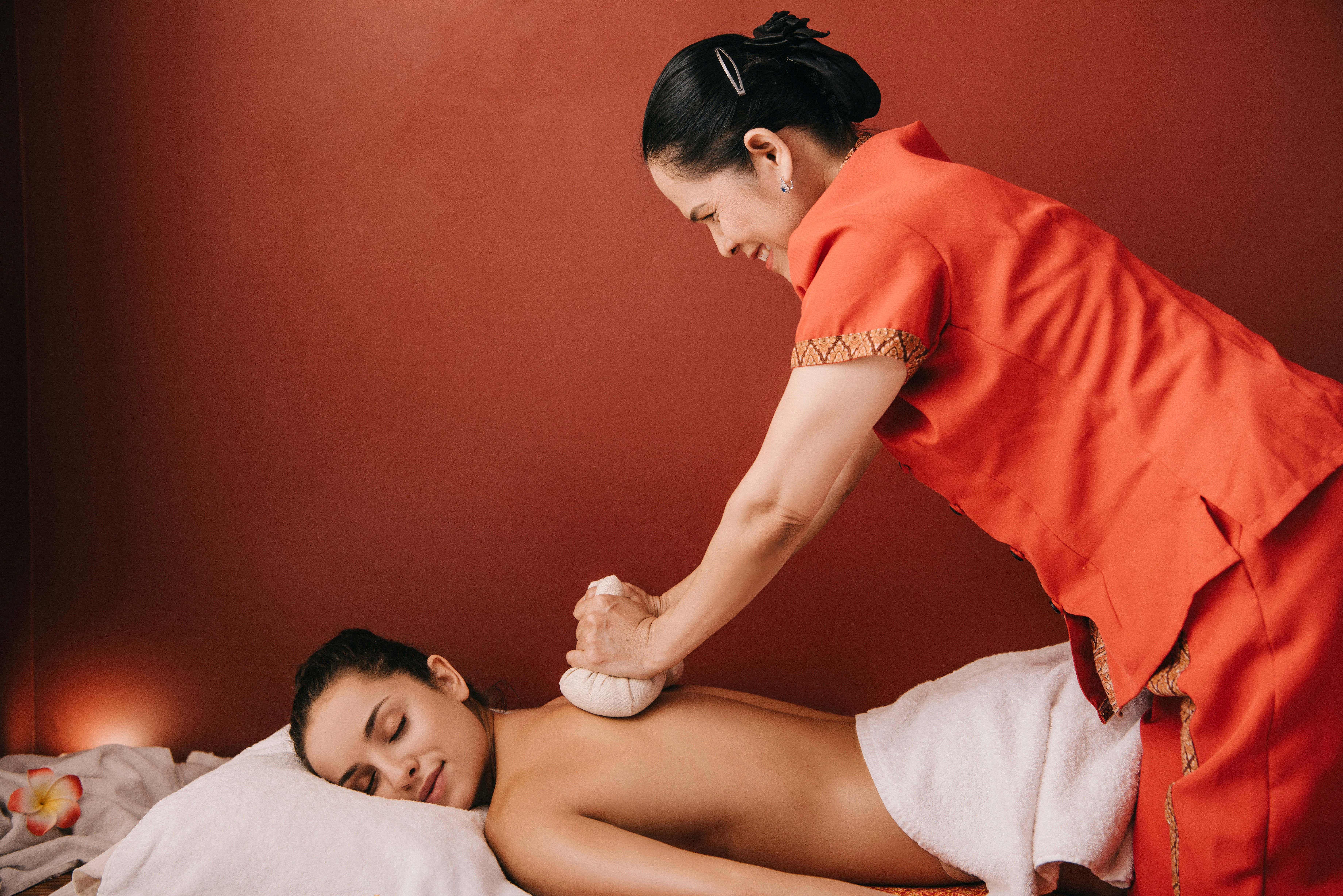 Amenities image for Grand 30-Foot Cascading Waterfall