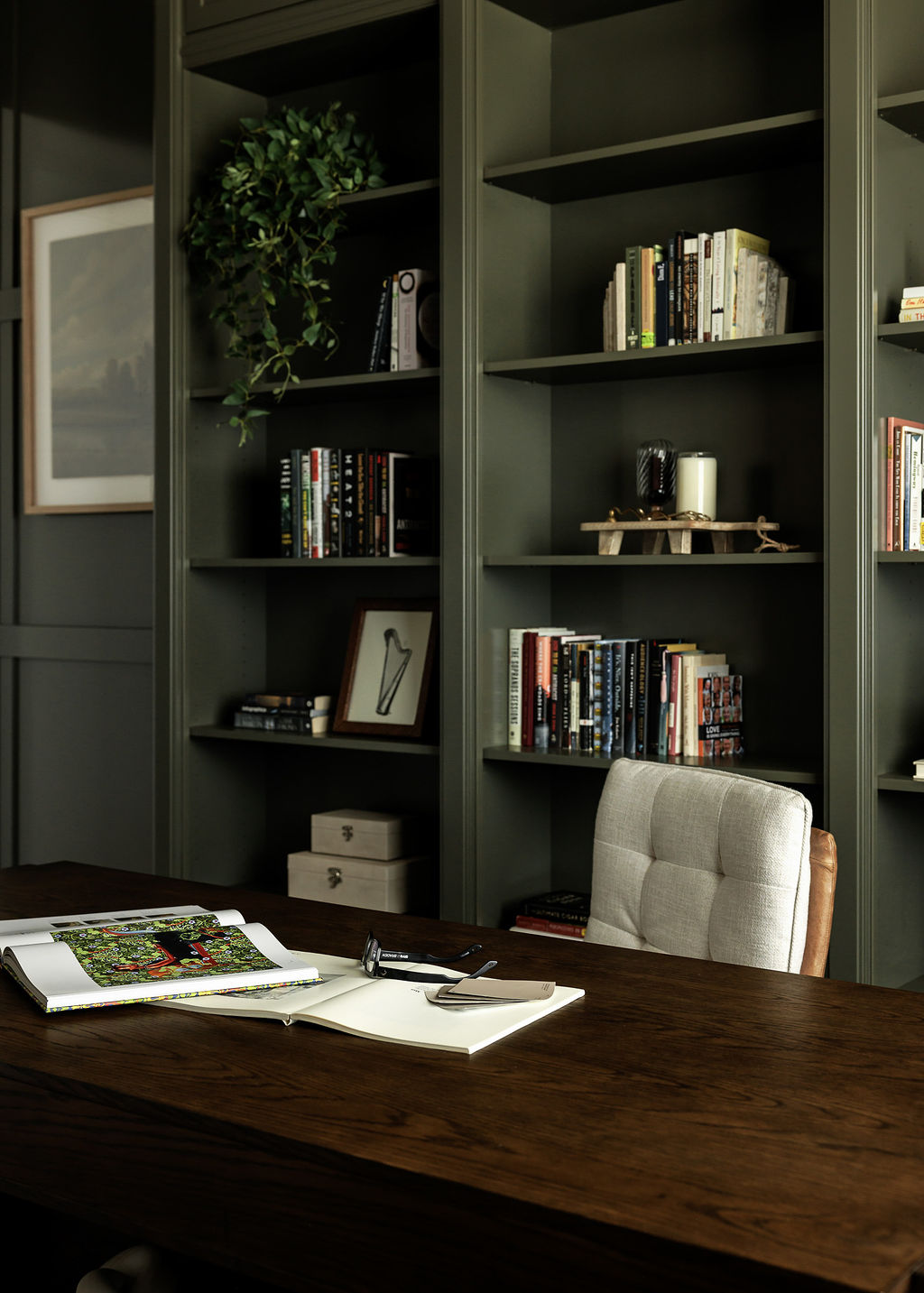We’re so excited to share details from The Wedgewood House: Office –– one of our favorite interior design + professional organizing projects in Seattle, WA.