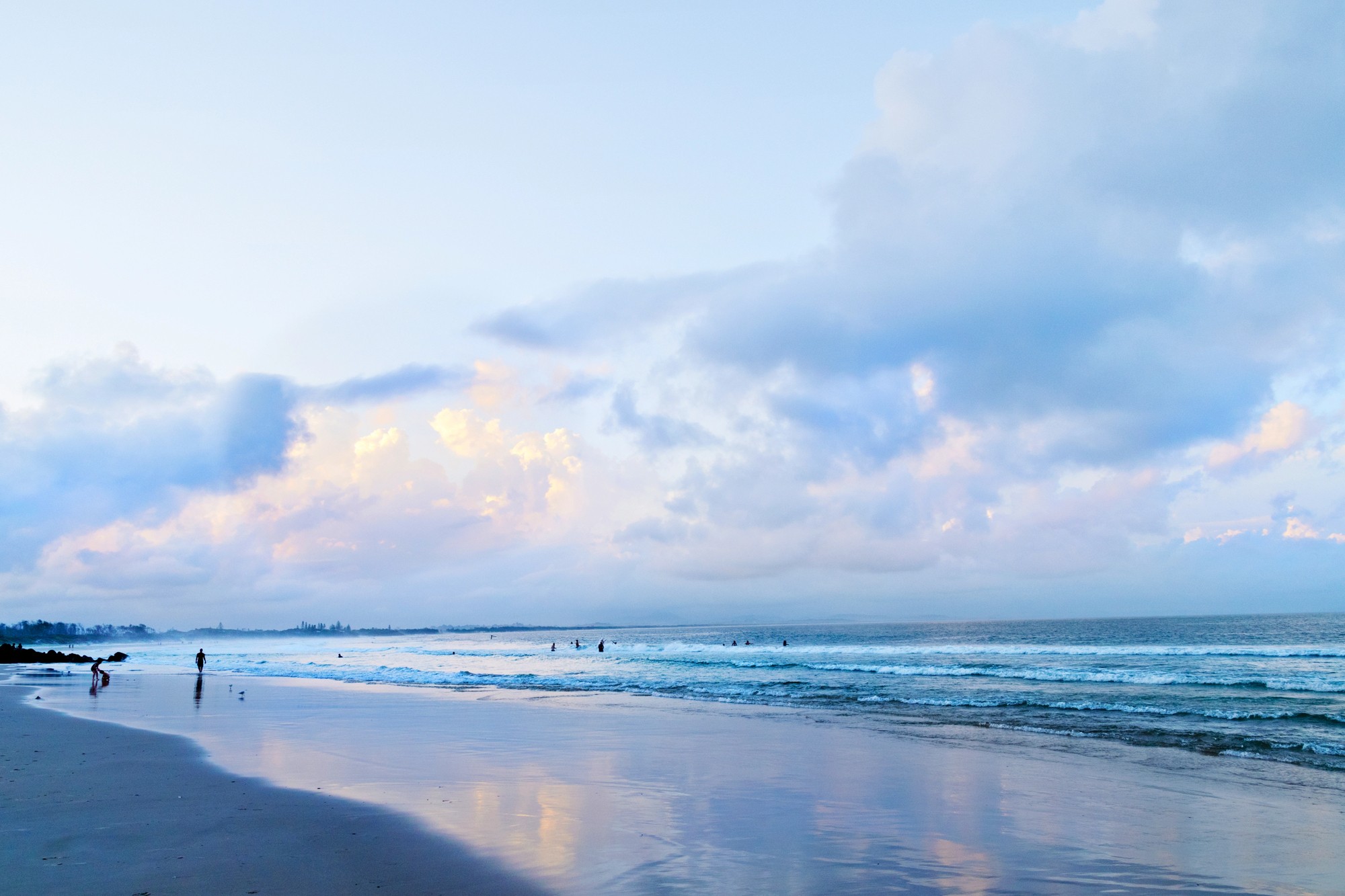 byron bay main beach