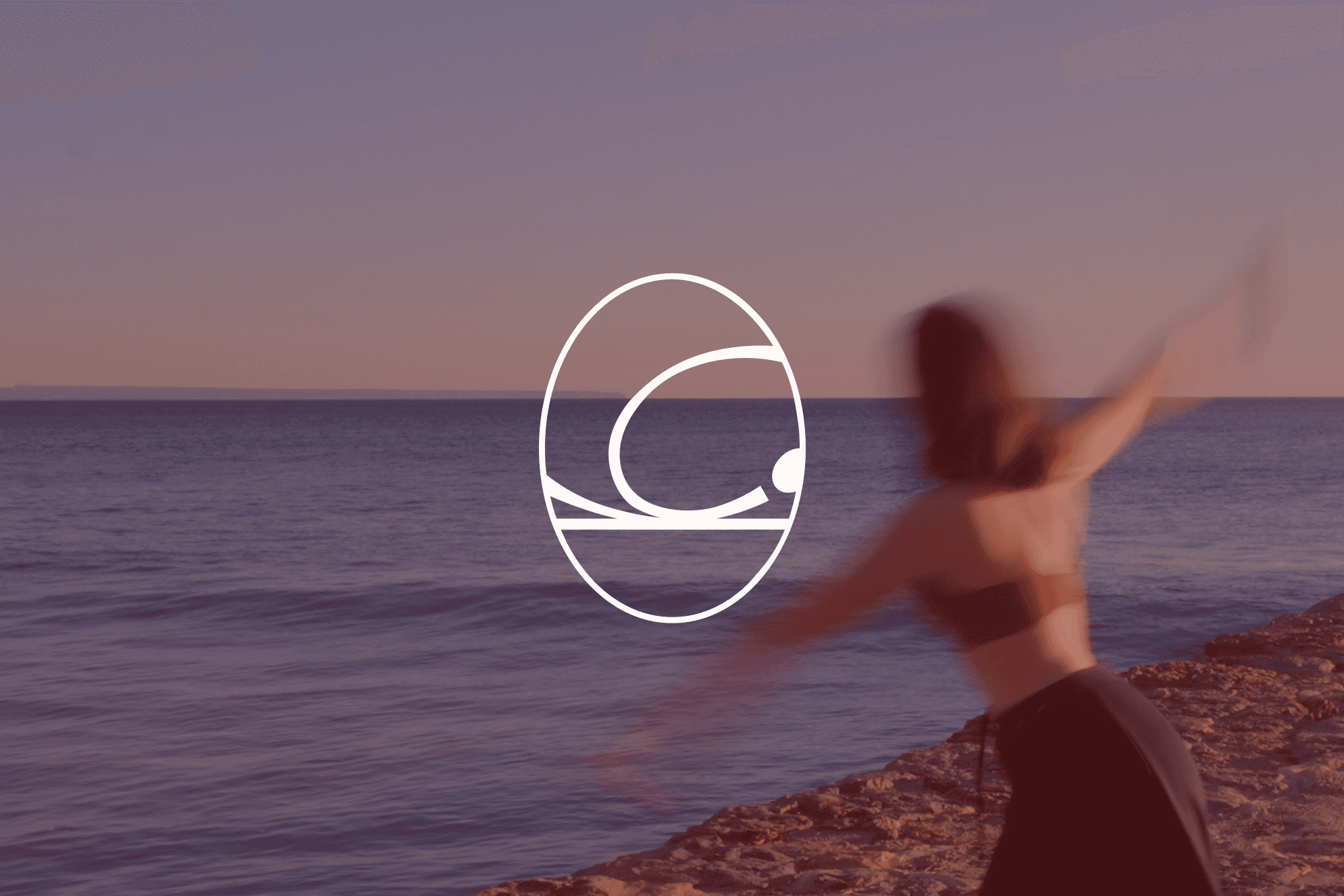 A woman at the beach with her arms wide open, with an icon representing reformer pilates.