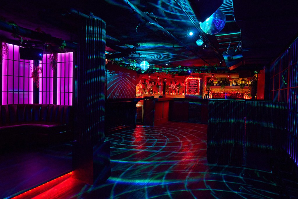 Bar photo 2