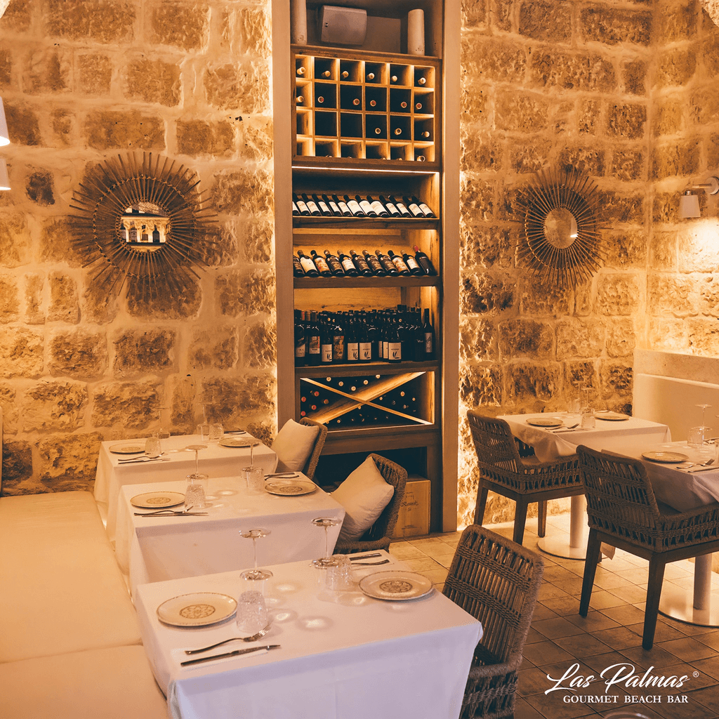 Seared scallops in a white plate