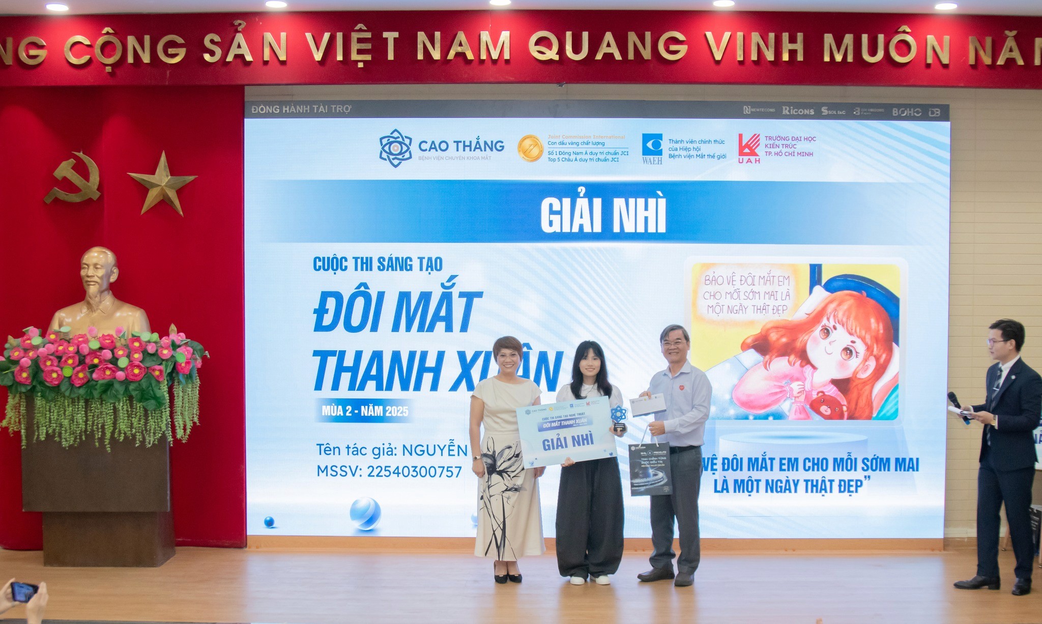 Có thể là hình ảnh về văn bản