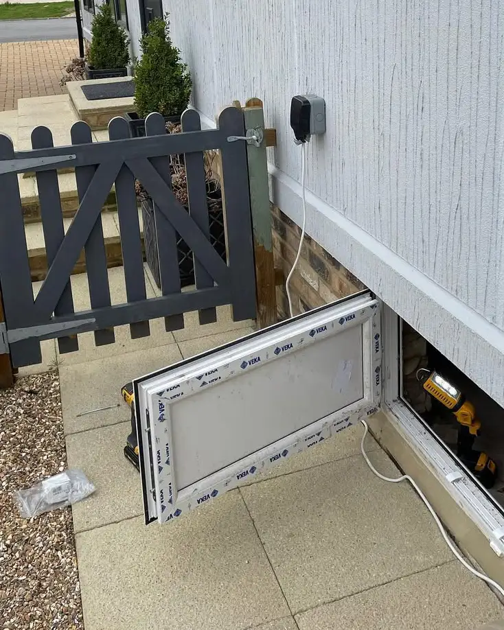 Outdoor Socket
