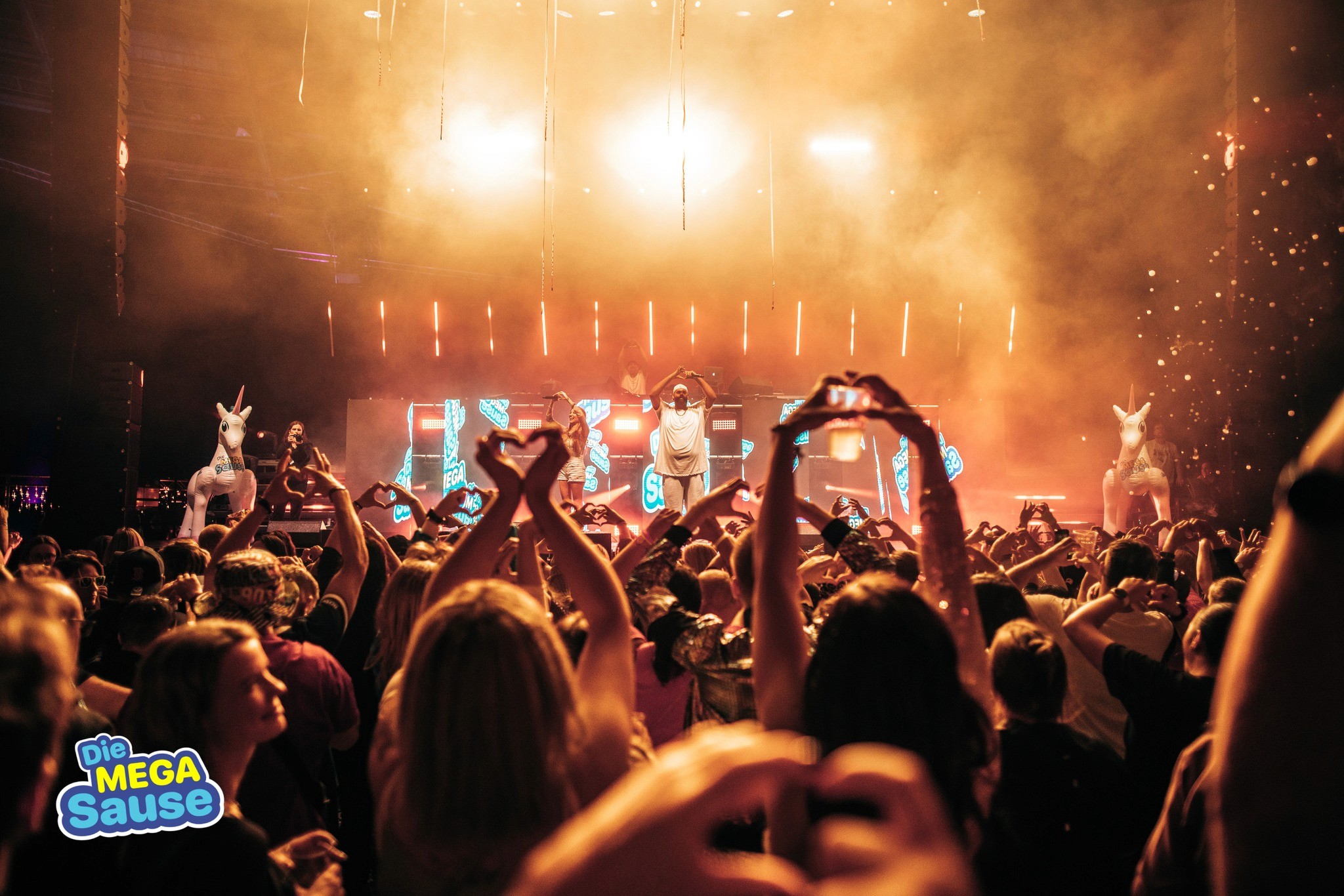 Die MEGA Sause am 17.02.2024 mit 2 Unlimited im Velodrom - Halle