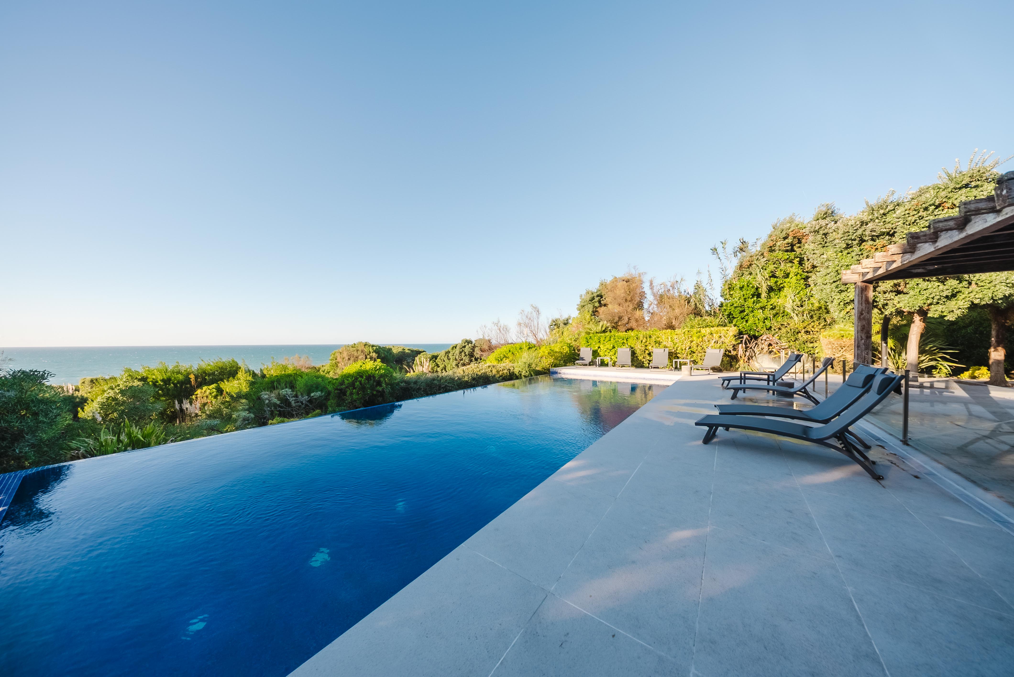 Drone fotografia imobiliário de moradia T3 em Lisboa