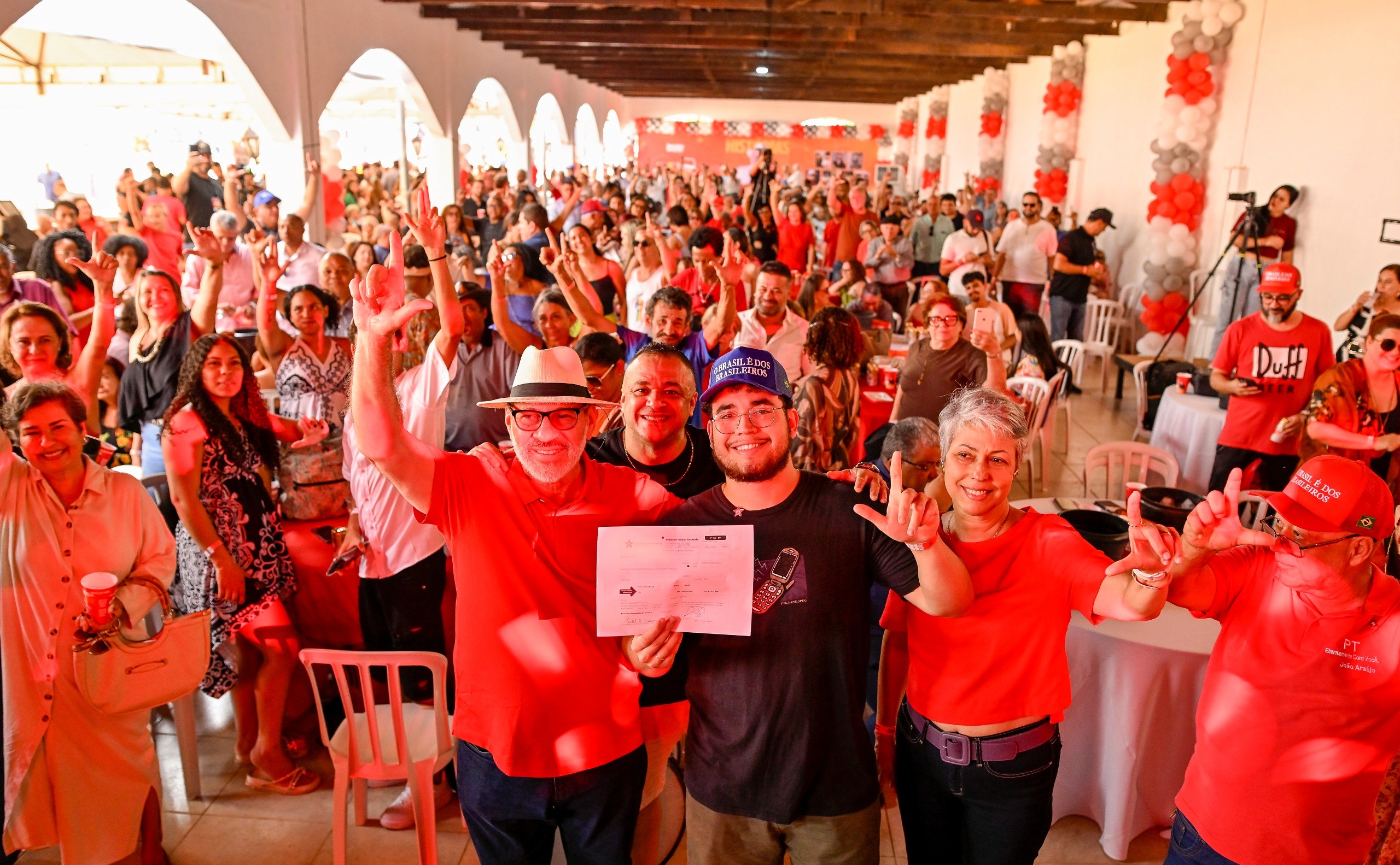 Delúbio Soares durante sua festa de aniversário